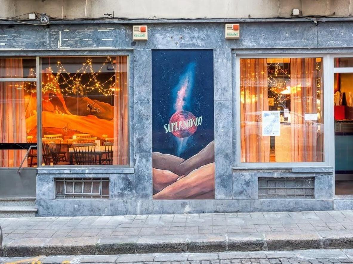 Vista Exterior Supernova - Hostel