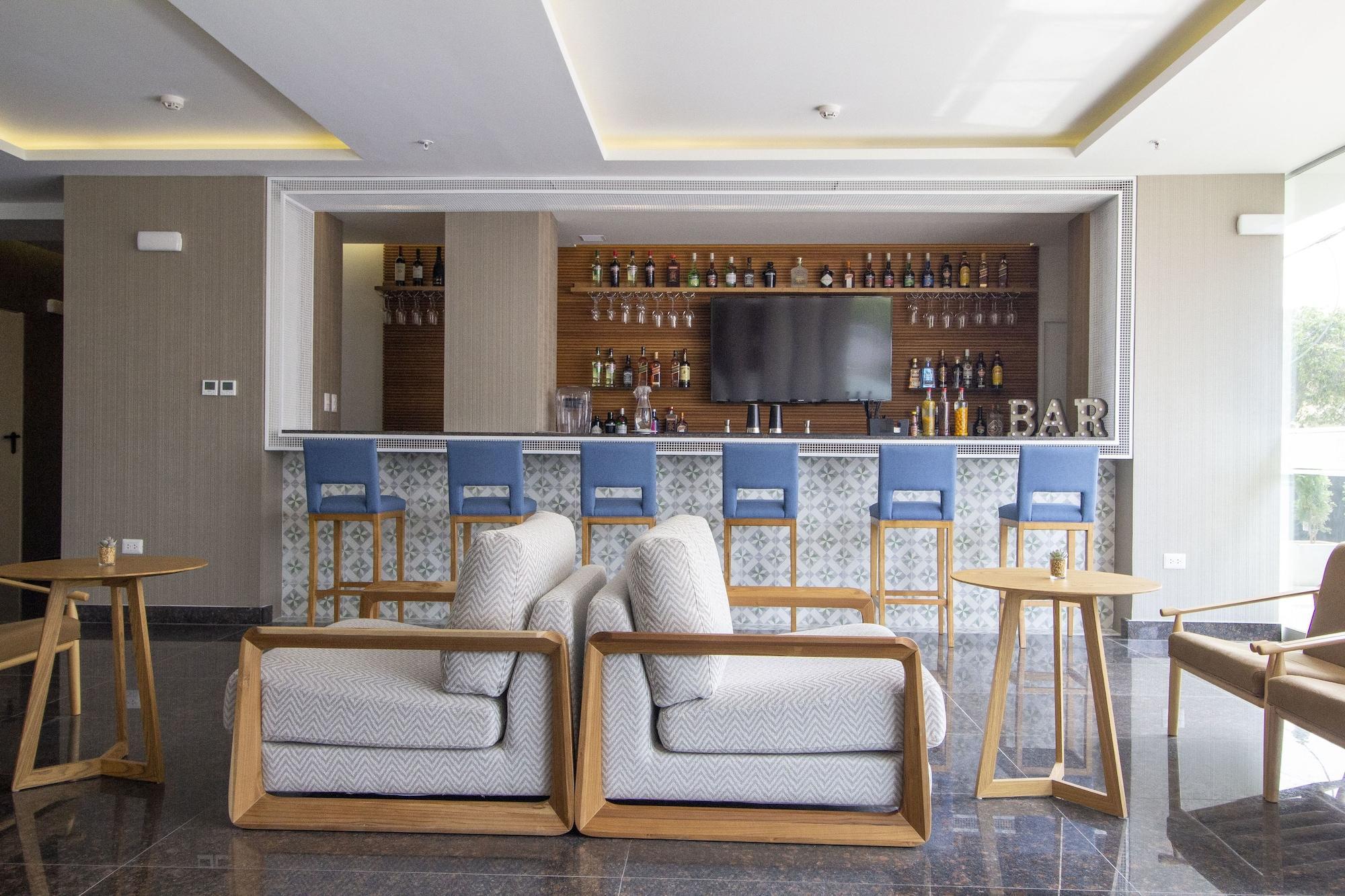 Bar/Salón Tierra Viva Trujillo