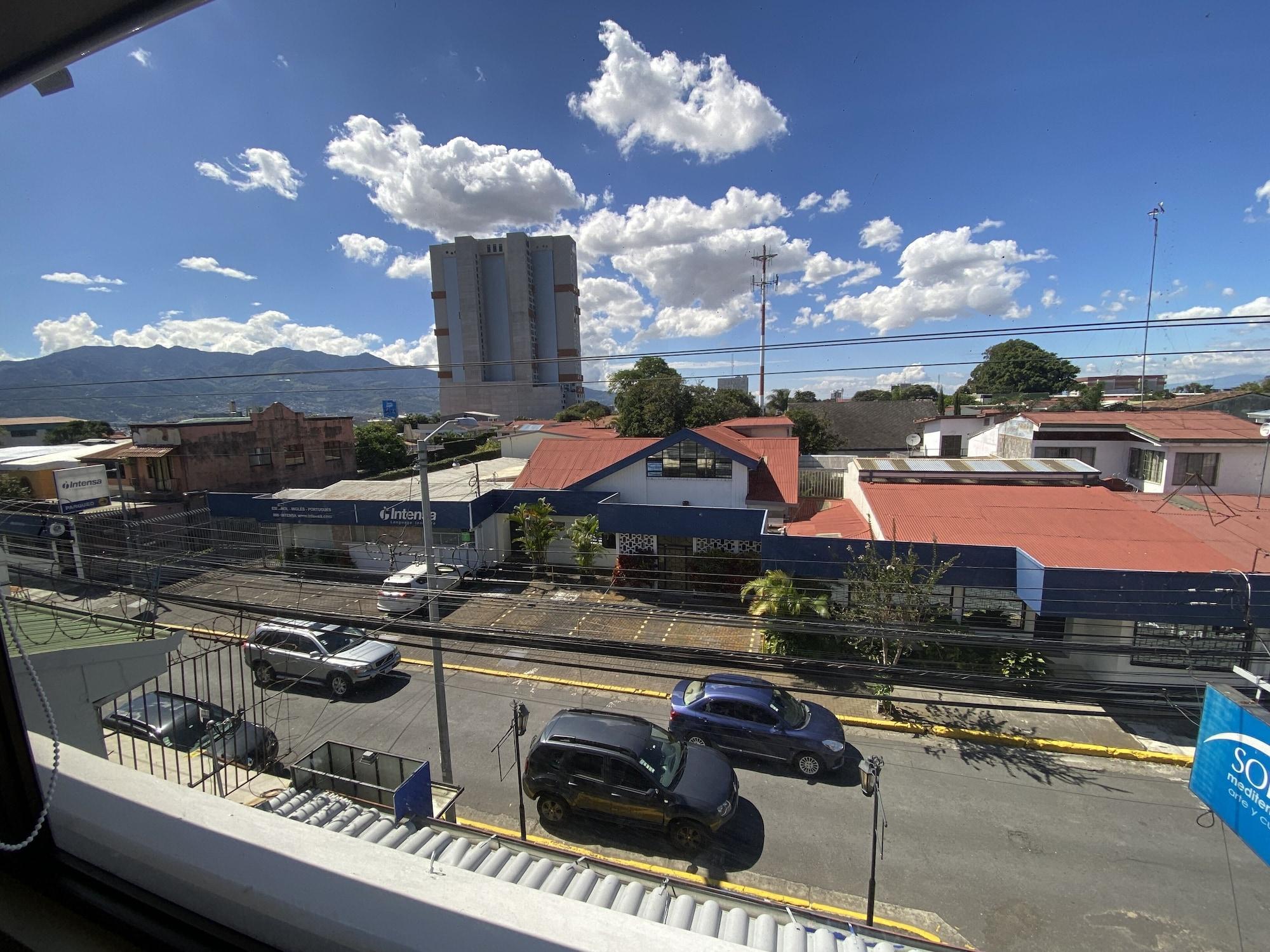 Varios Sofia Apartments in Escalante, San Jose