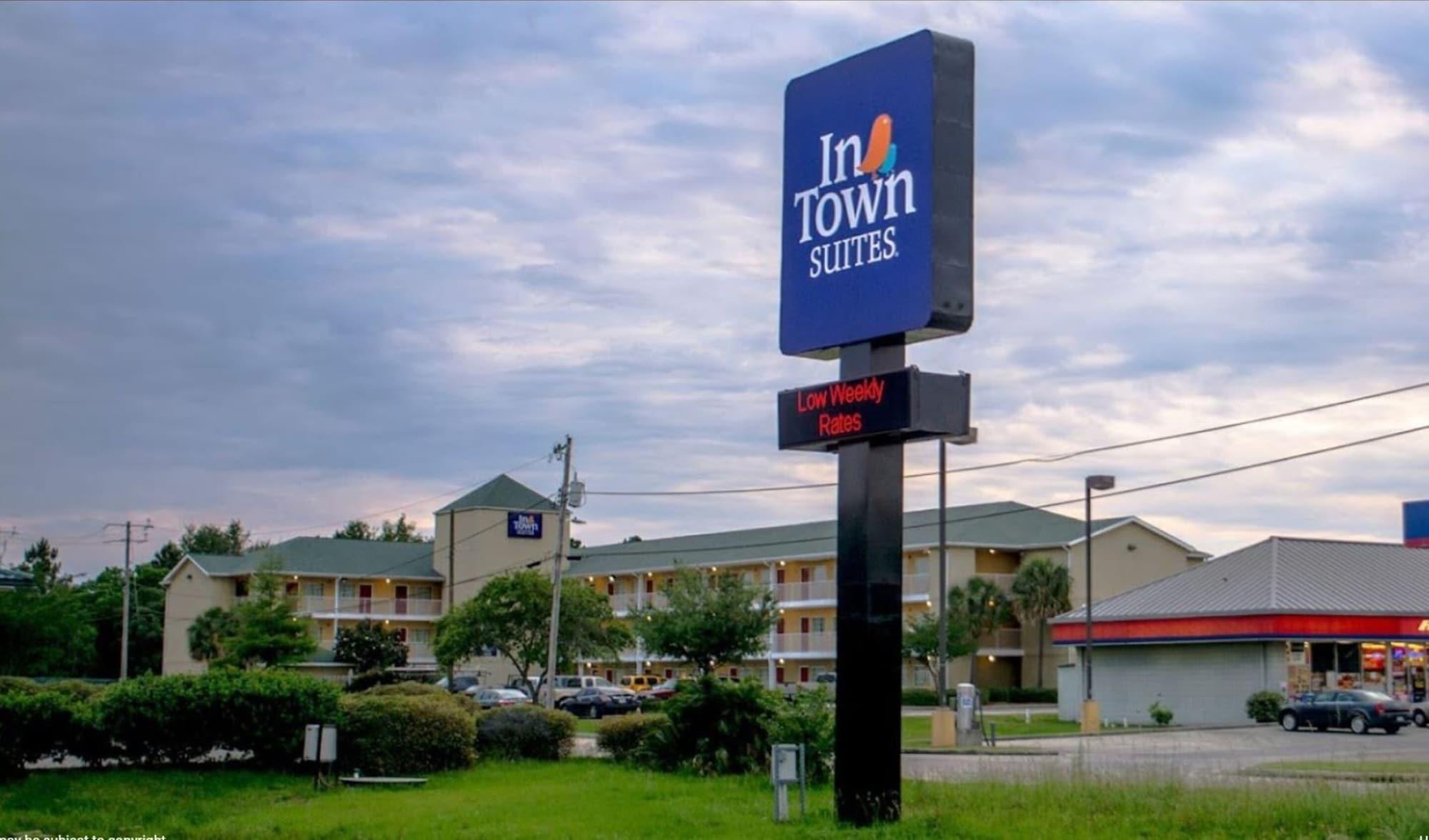 Vista Exterior InTown Suites Extended Stay Gulfport MS