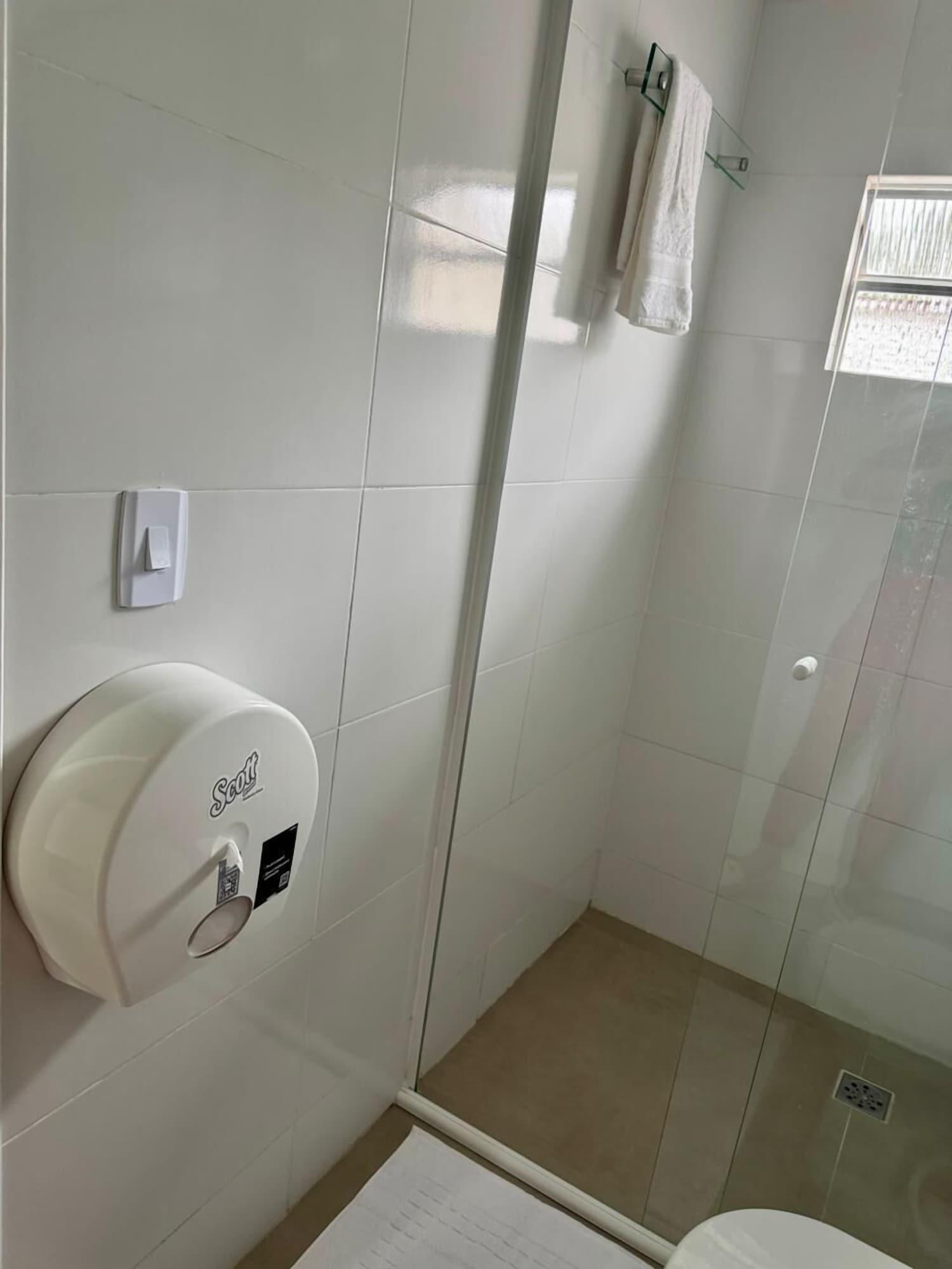 Equipamiento de Habitación DELLA ECONOMY HOTEL