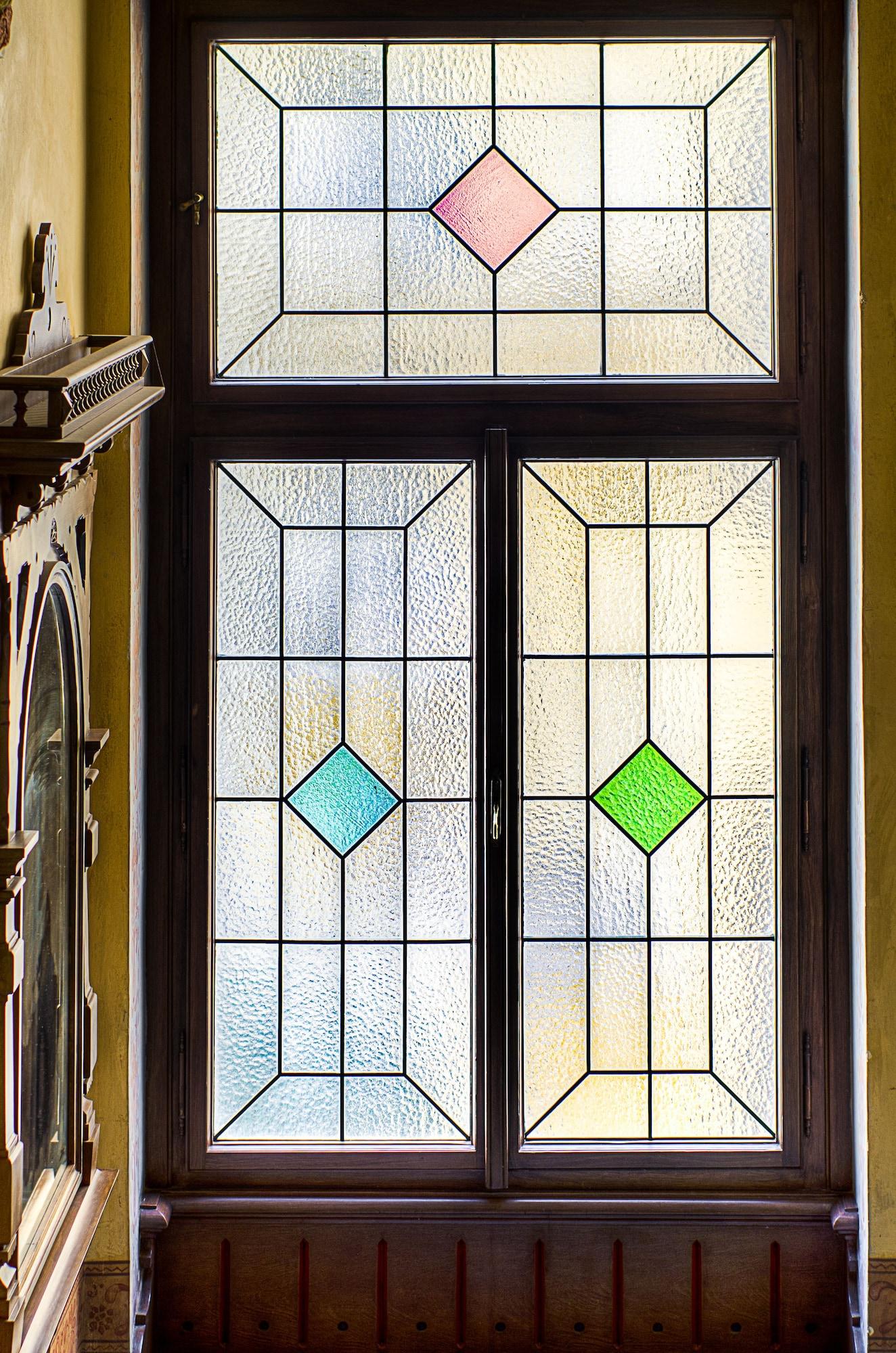 Restaurant Art House Apartments by Adrez Living