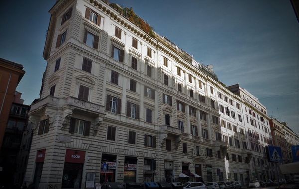 B&B 2 Passi Al Colosseo