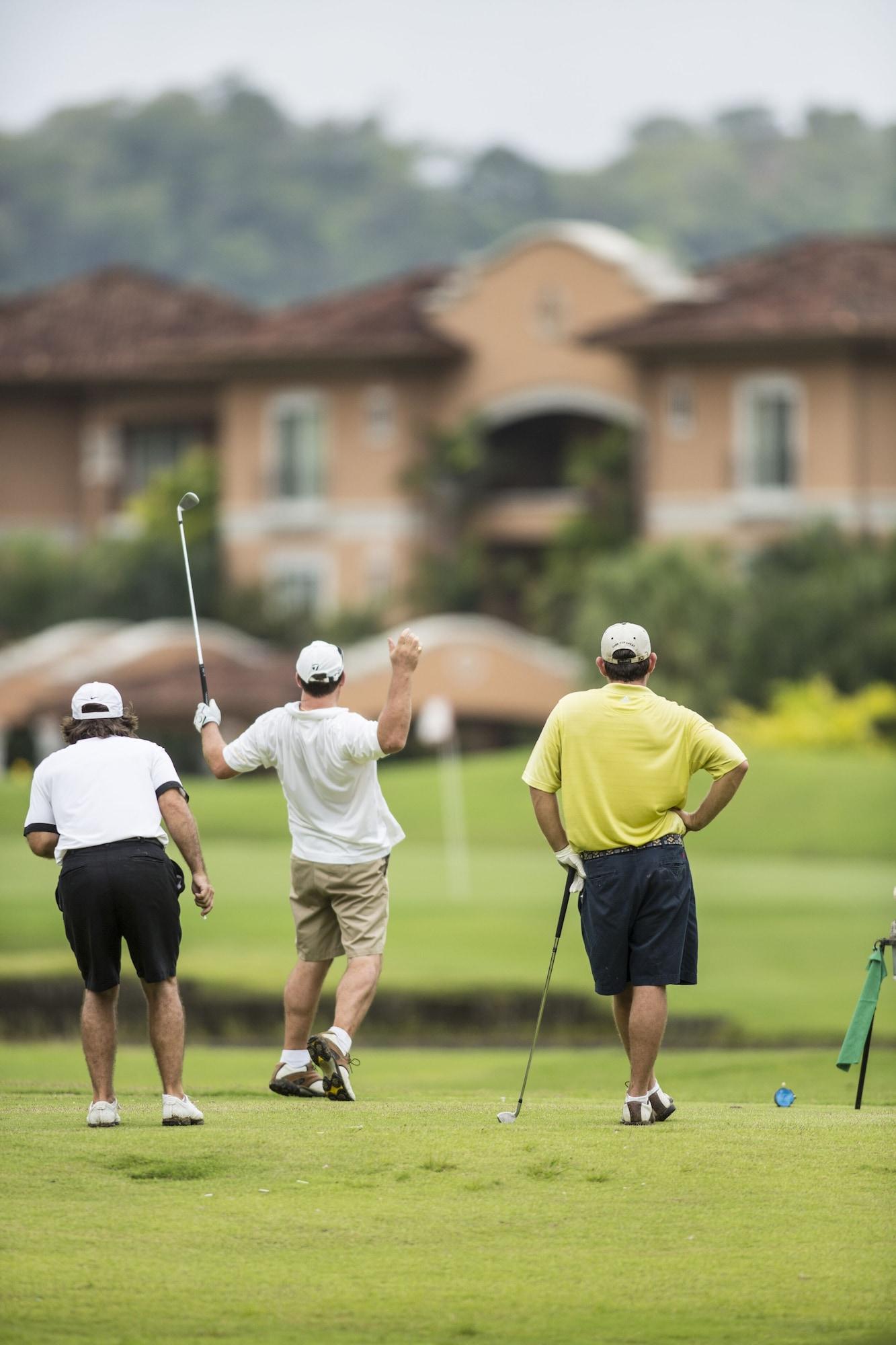 Instalaciones Recreativas HRG Condos at Los Sueños
