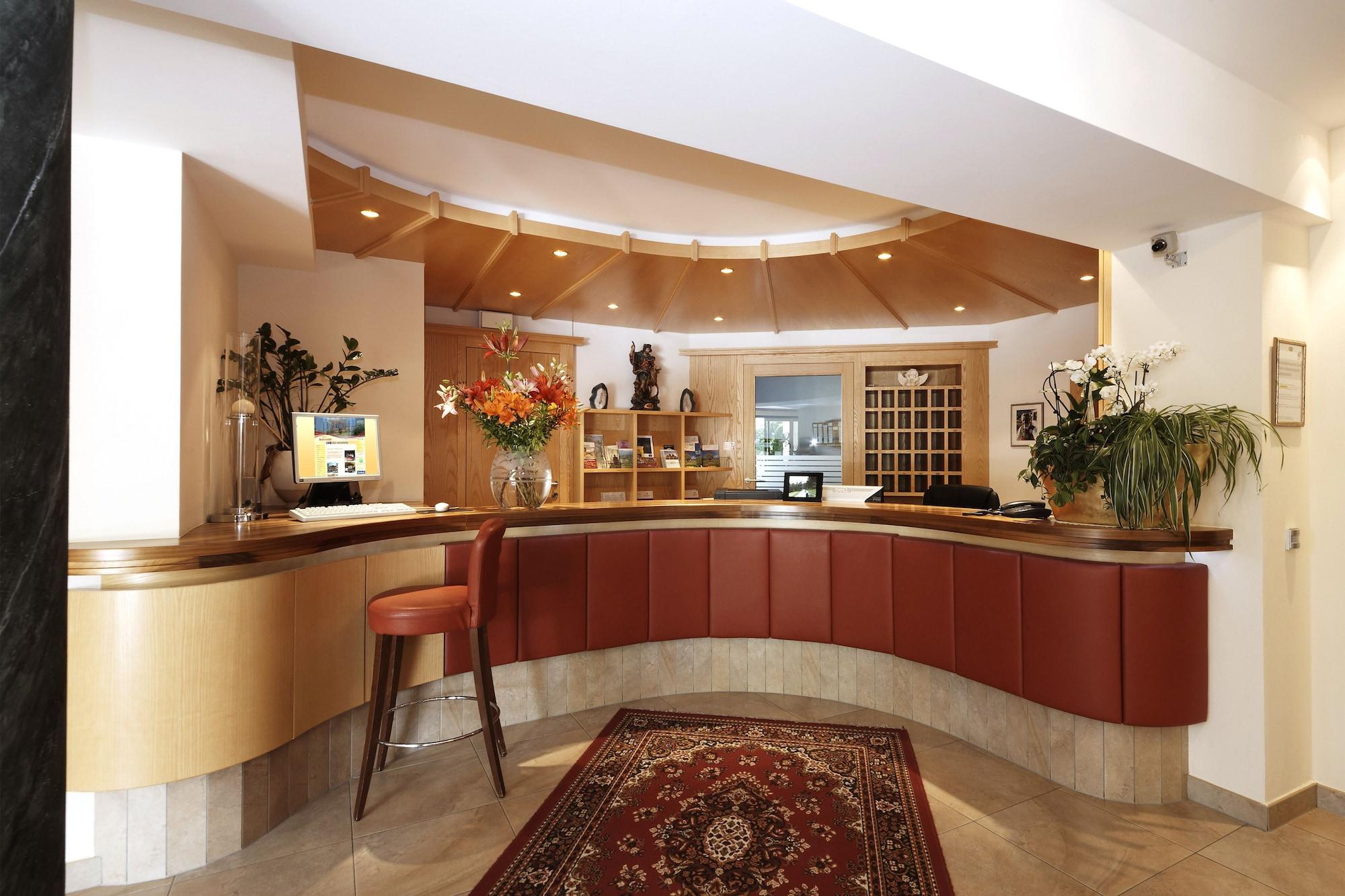 Vista Lobby Hotel Hubertushof