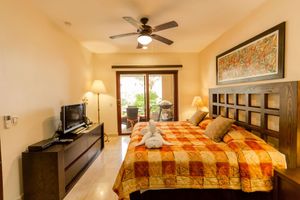 Alquiler Vacacional - Large ground-floor a 2-bedroom condo with a balcony at ELFARO by DPM