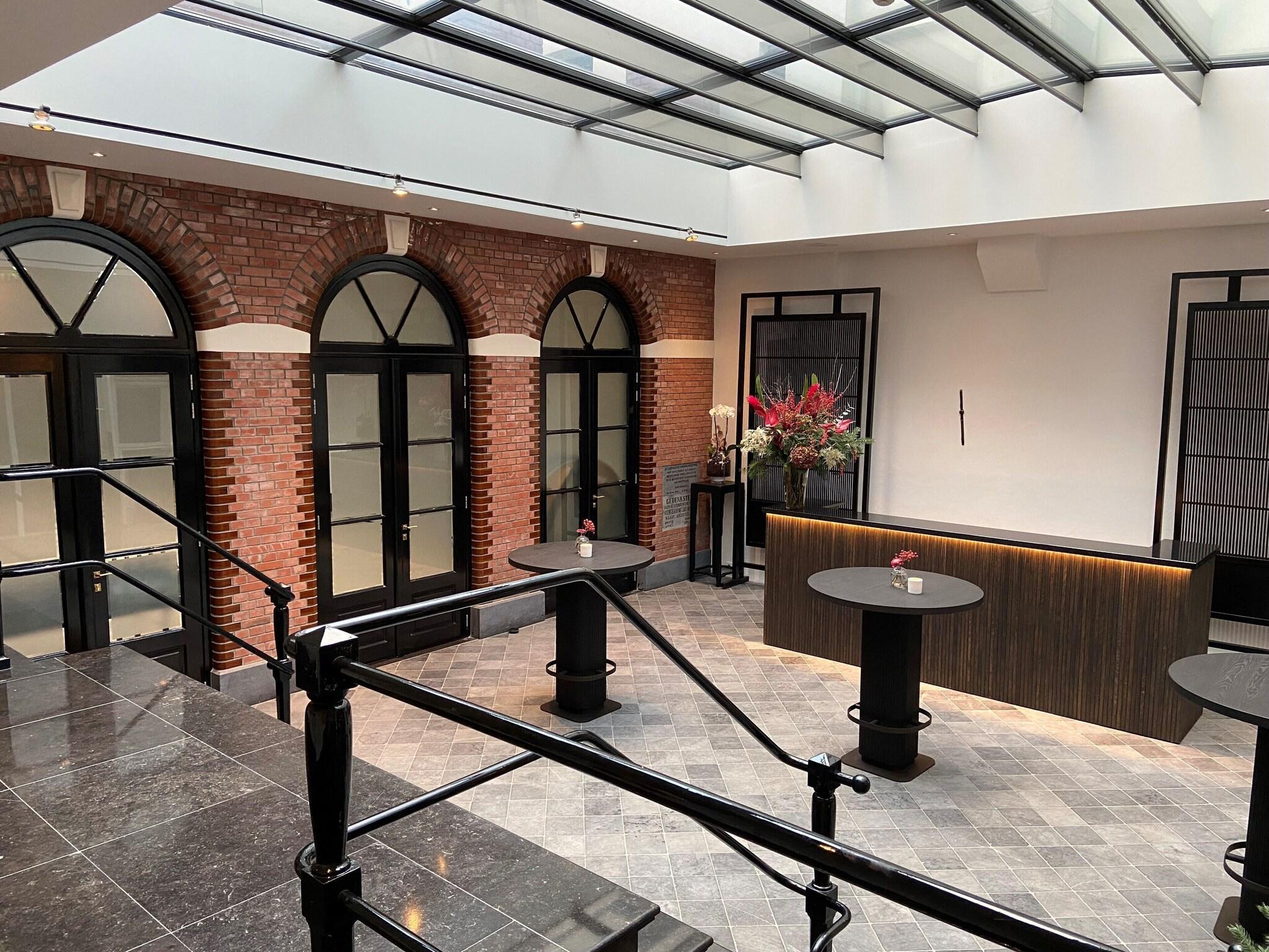 Vista Lobby The Dylan Amsterdam