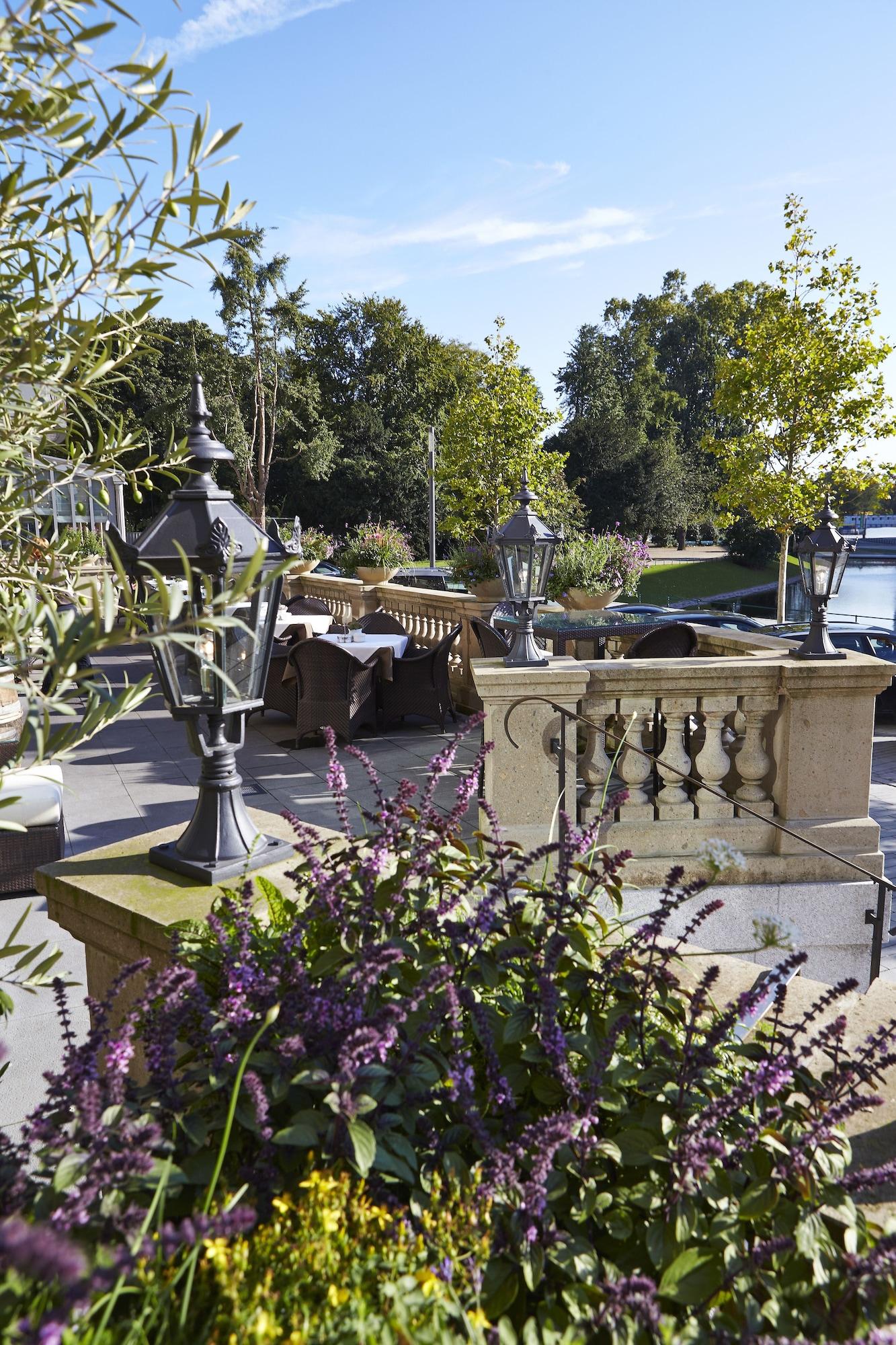 Vista Exterior Steigenberger Icon Parkhotel Düsseldorf