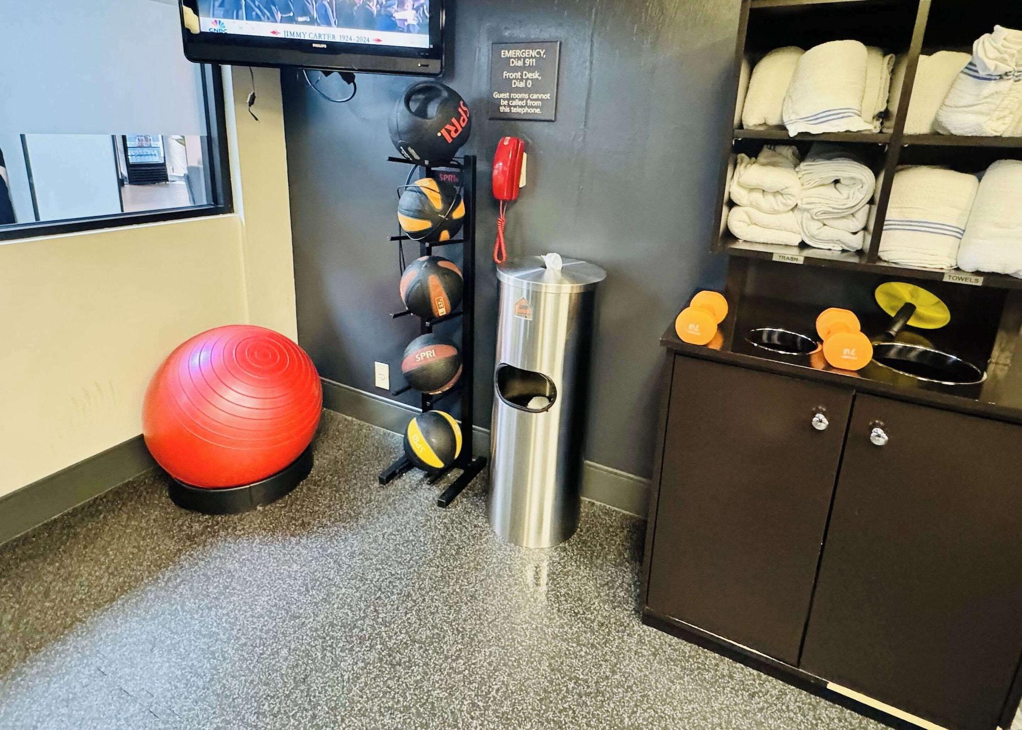 Gimnasio Quality Inn Danville - University Area