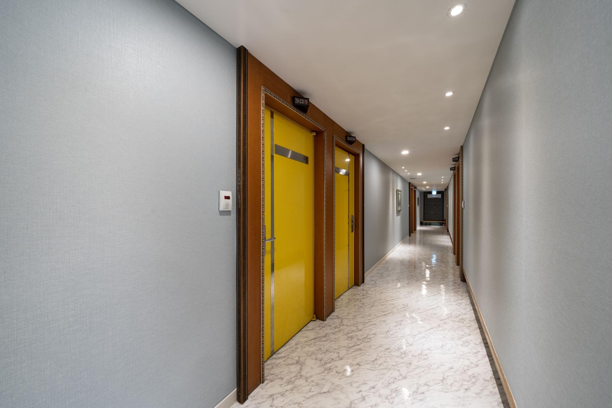 Varios Hotel Symphony