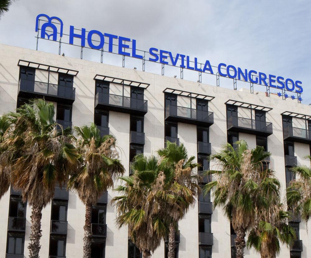 Vista da fachada M.A. Sevilla Congresos