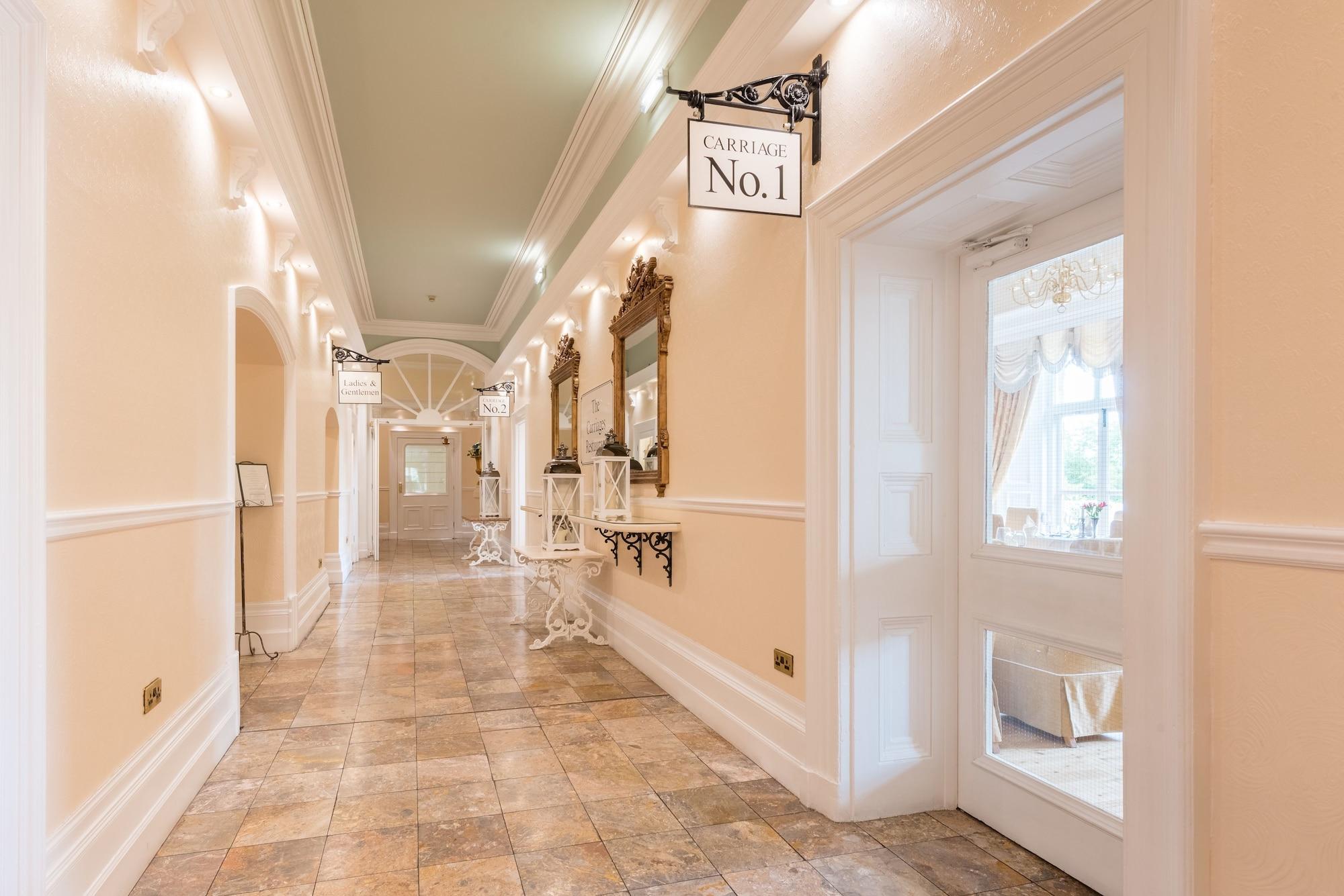 Vista Lobby Grange Hotel