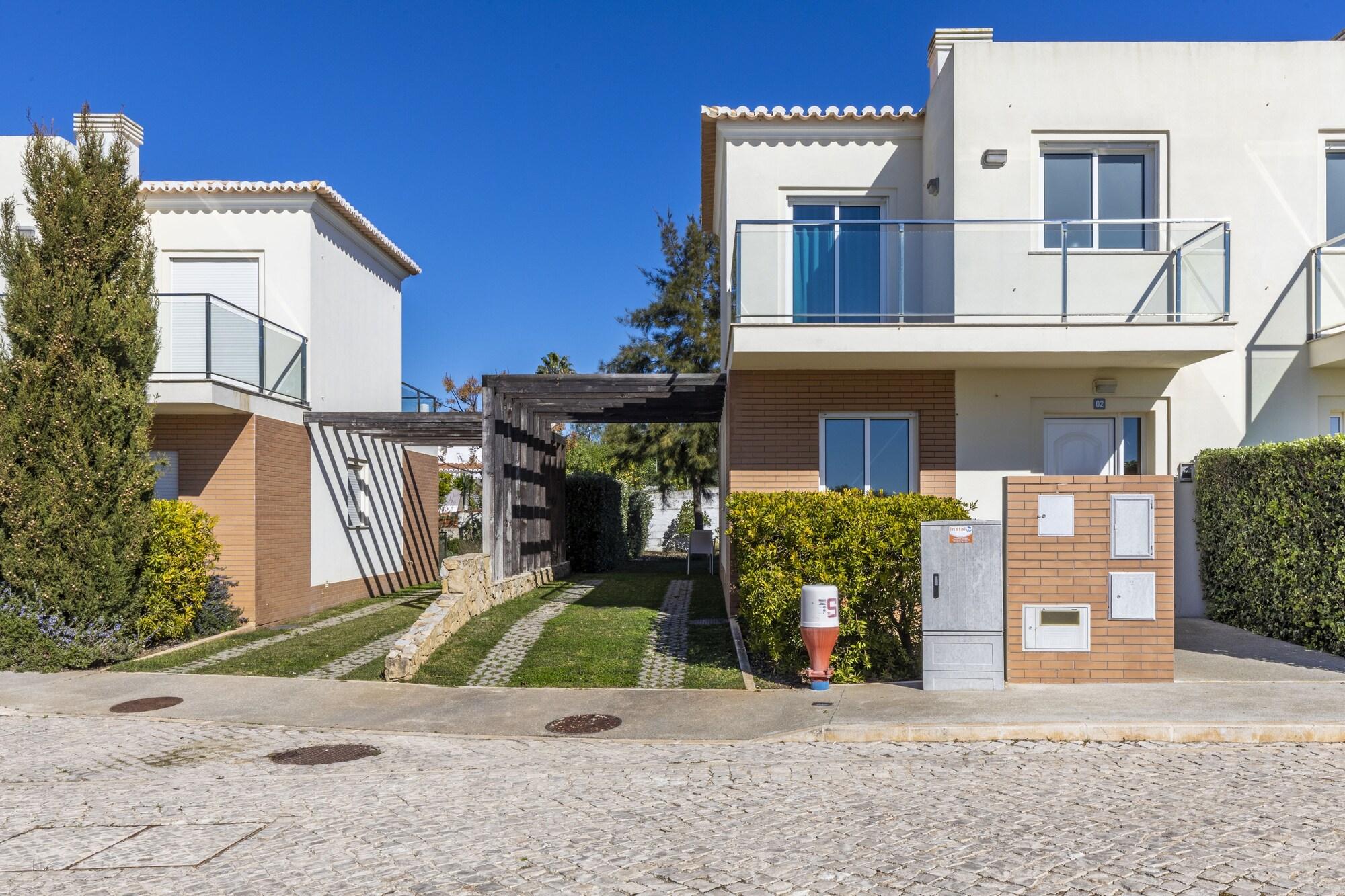 Vista Exterior Hello Villas