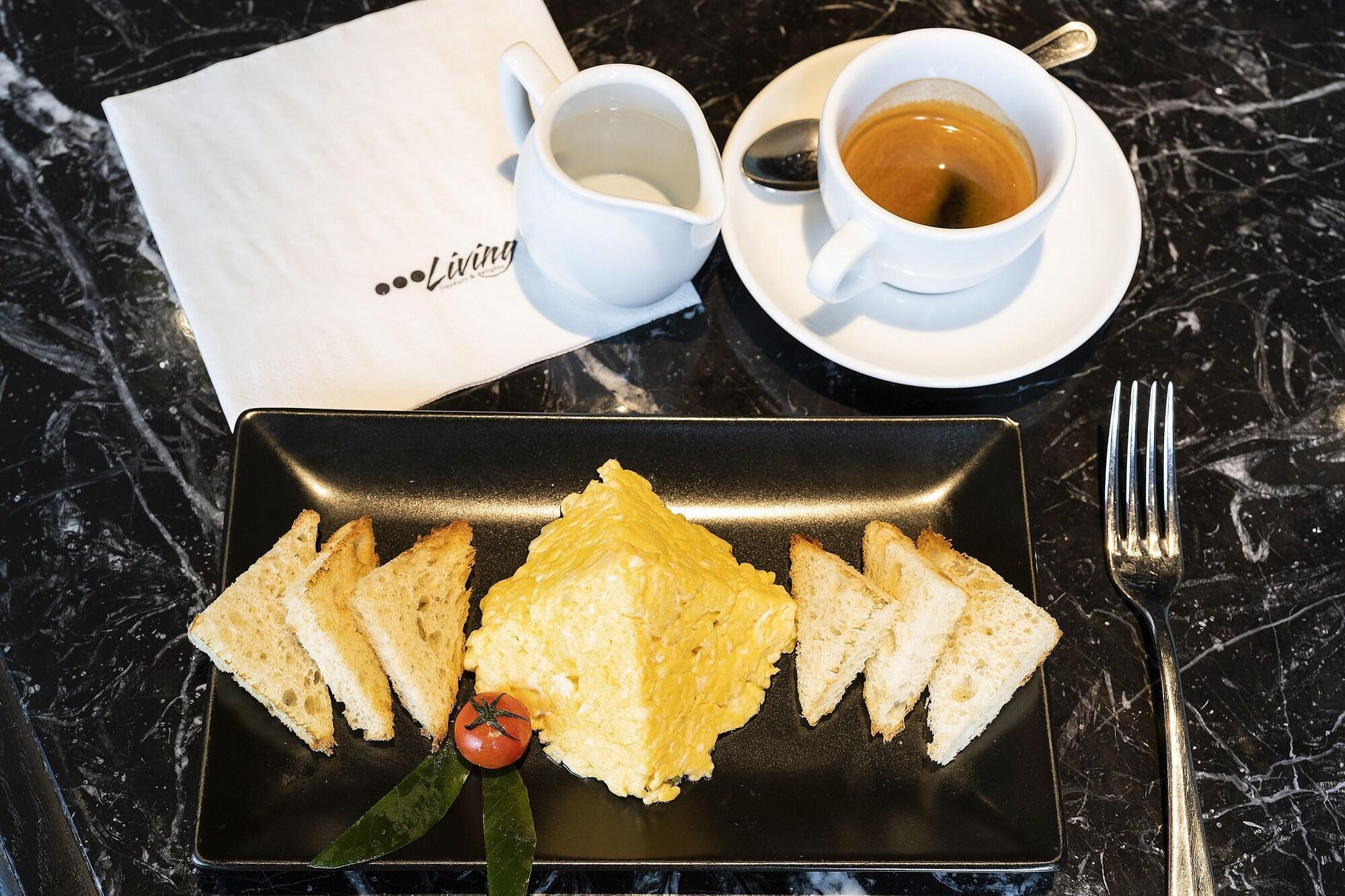 Restaurant Living Suites