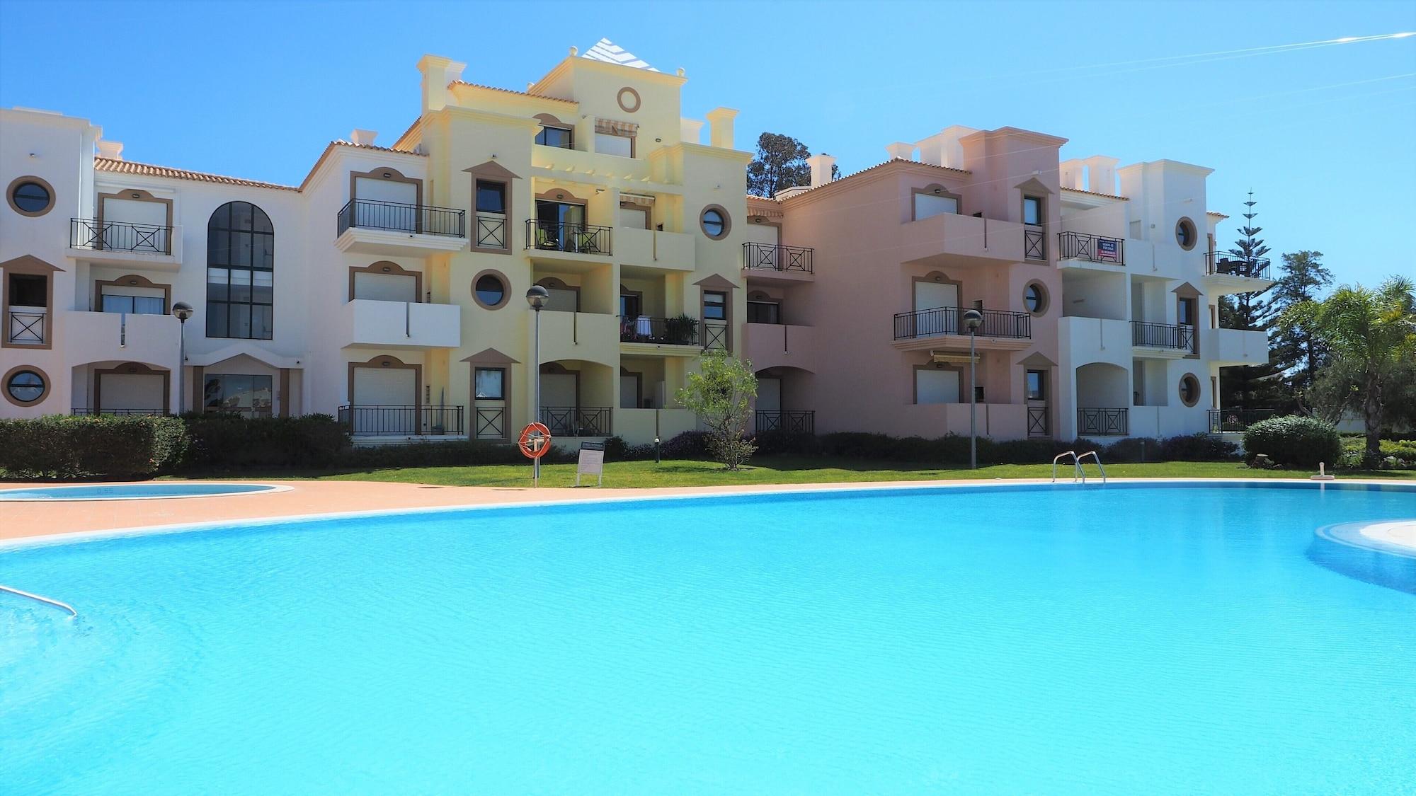 Varios Eden Village - Apartments