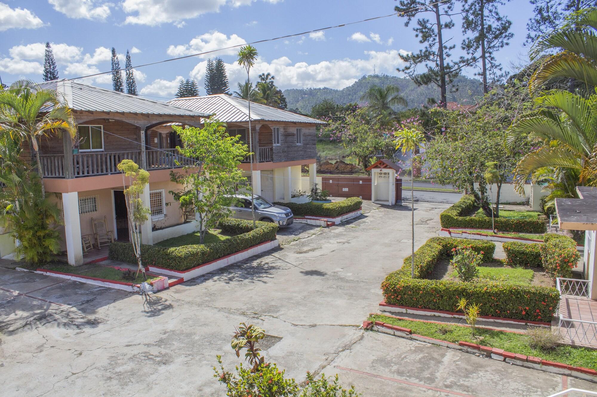 Vista Exterior Villas Anacaona