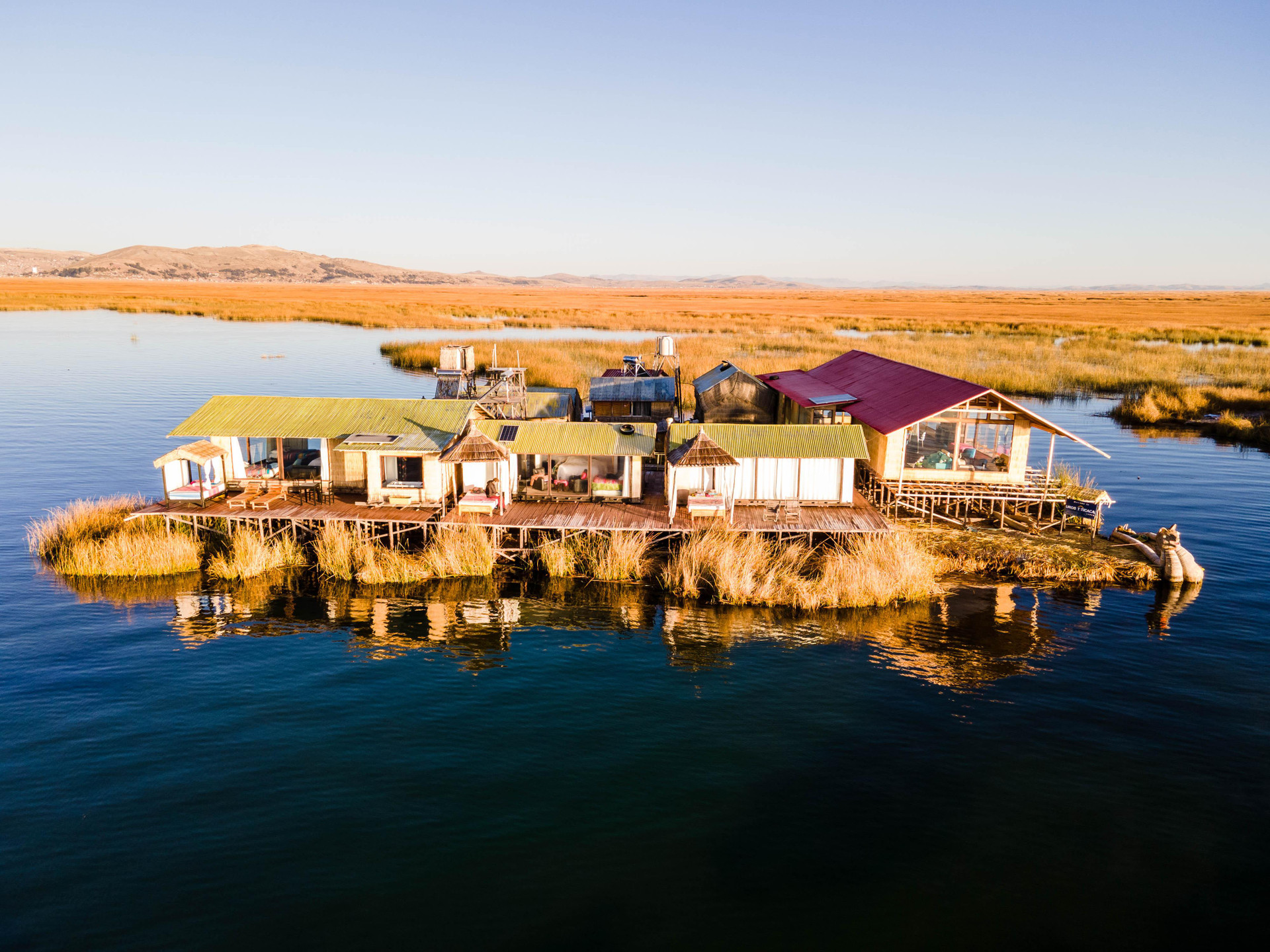 Vista Exterior Uros Titicaca Lodge Puno Peru