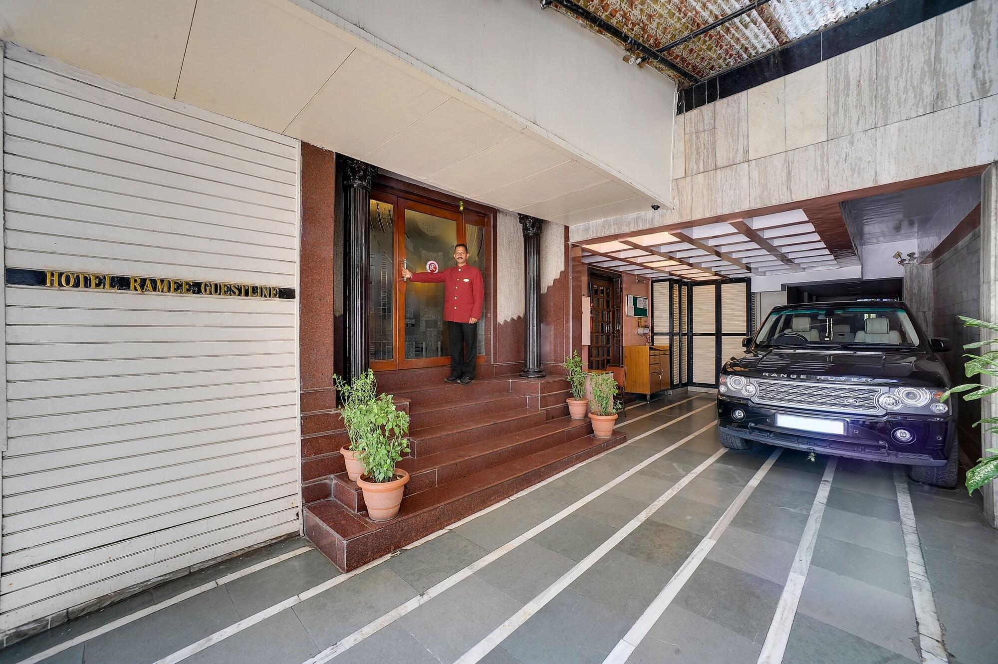 Vista Exterior Ramee Guestline Hotel Khar
