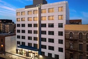 Alojamiento - GLō Best Western Bronx NYC