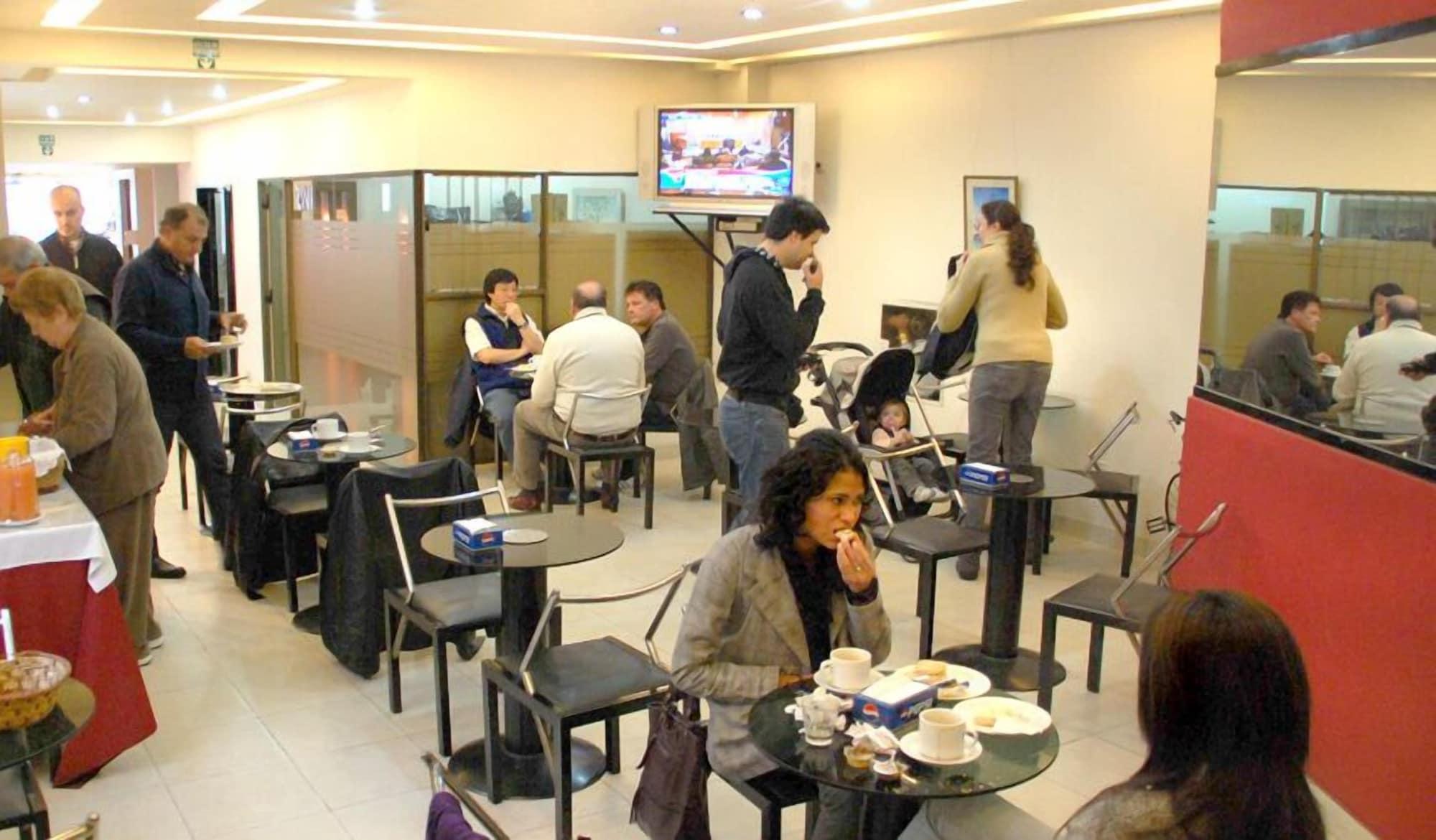 Bar/Salón Hotel Mediterraneo
