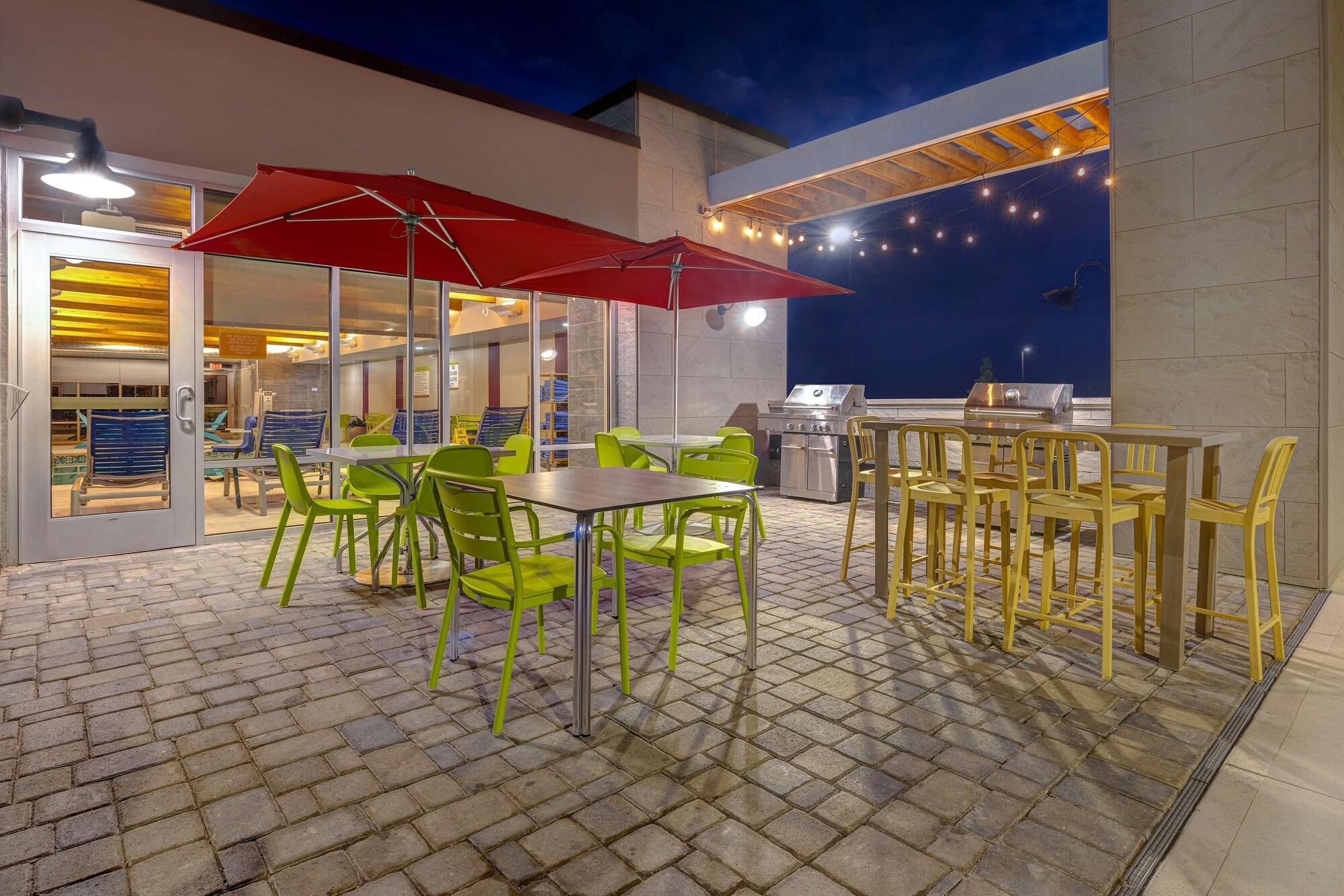 Restaurant Home2 Suites by Hilton Wilkes-Barre