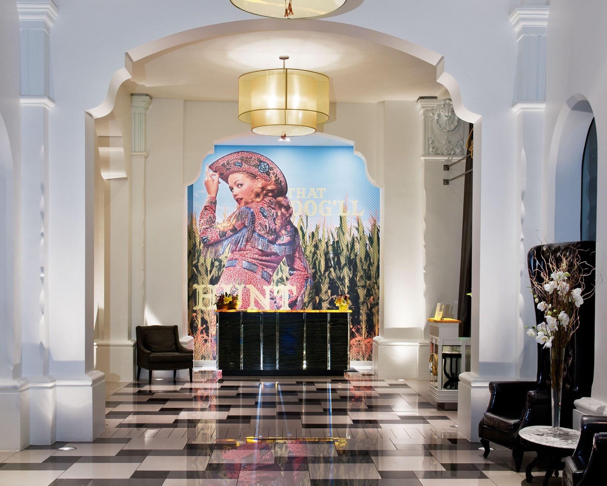 Vista Lobby The Padre Hotel