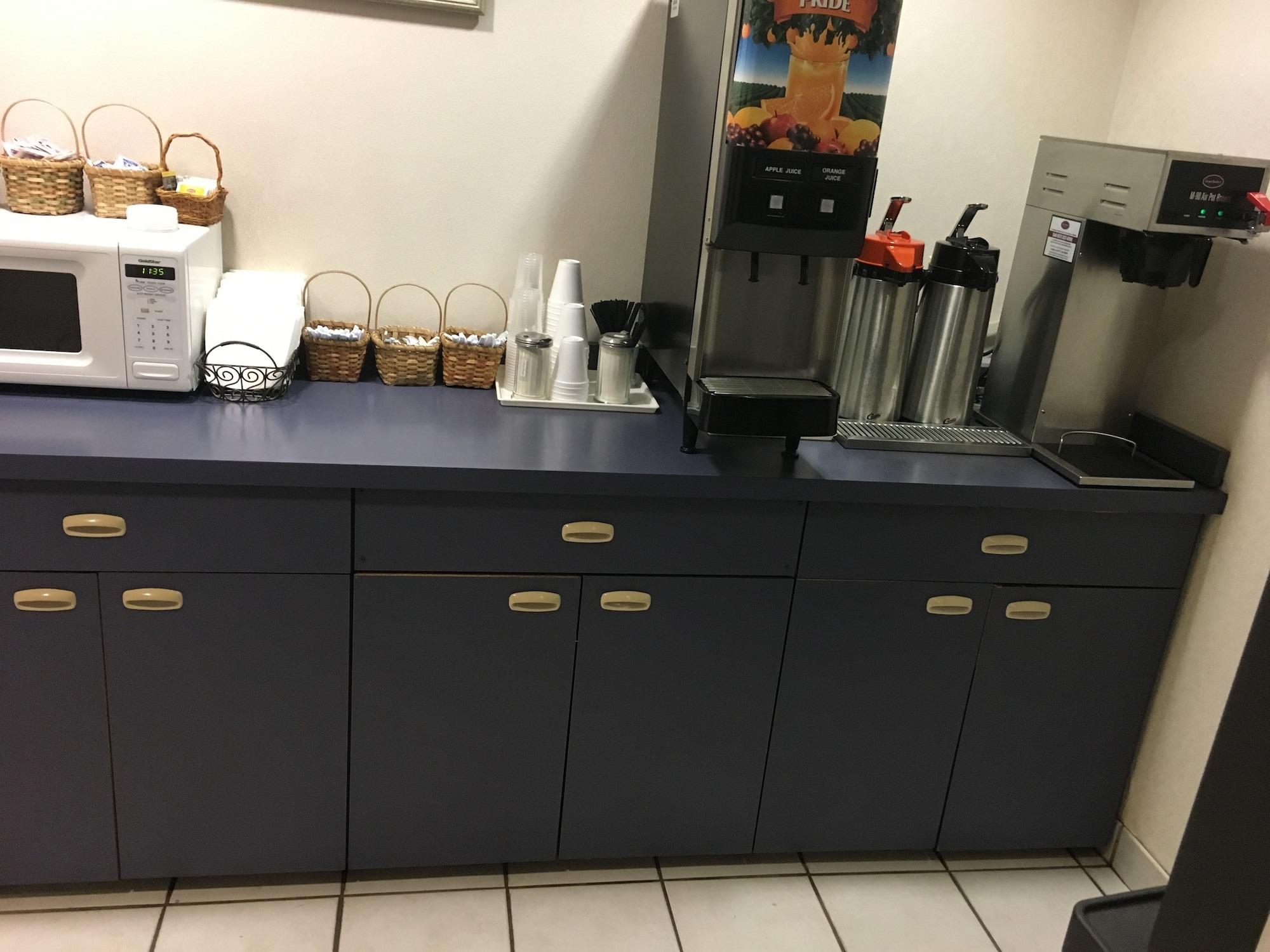 Restaurant Microtel Inn by Wyndham Champaign