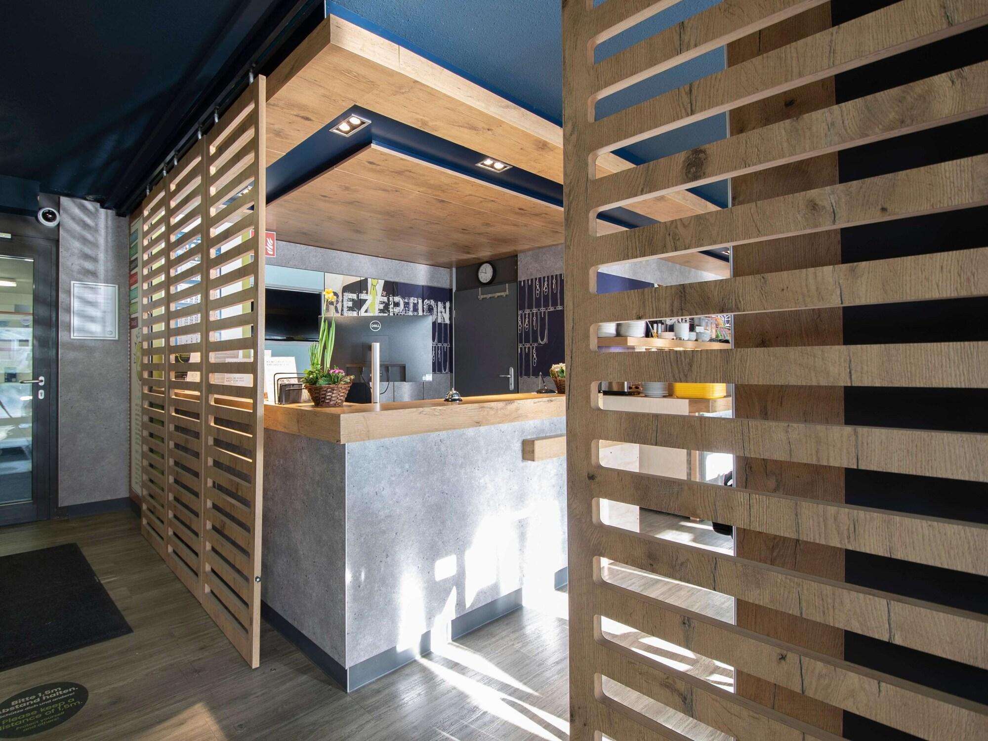 Varios B&B HOTEL Essen-Nord