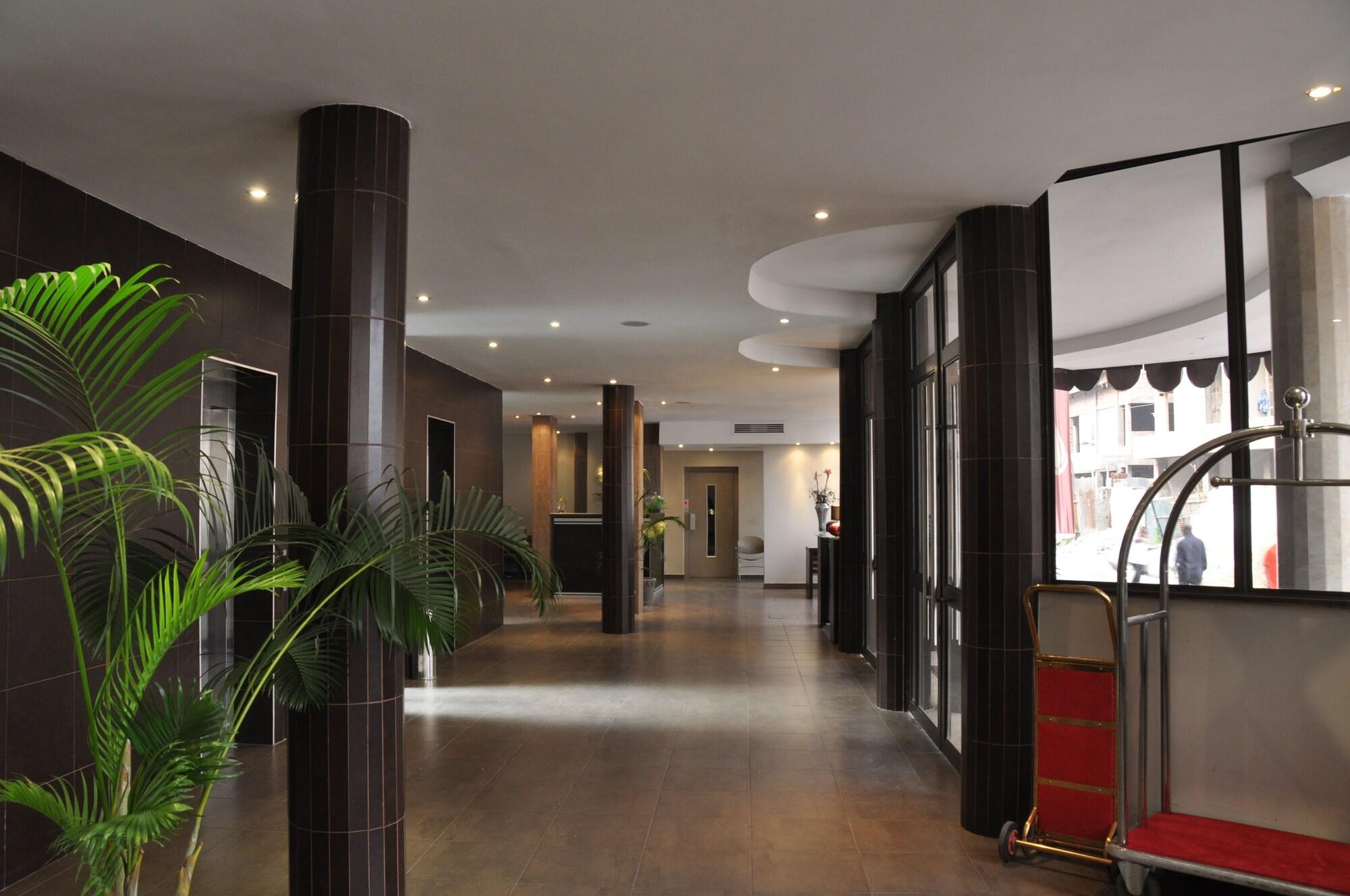 Vista Lobby Hotel Royal