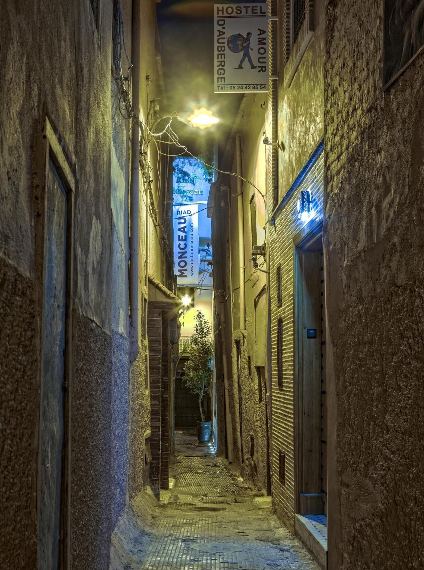 Vista Exterior Amour d'auberge - Hostel