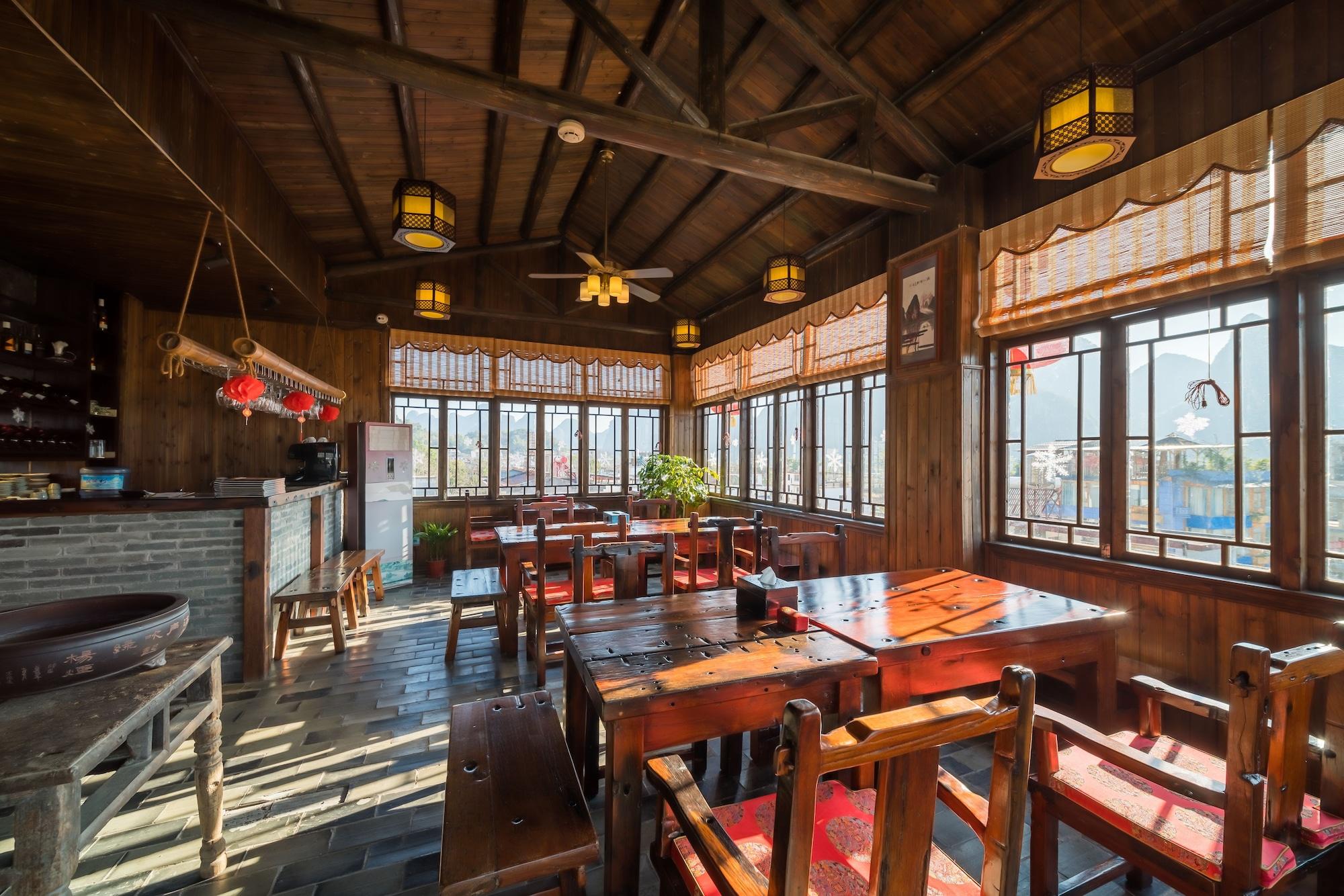 Bar/Salón Yangshuo Mountain Nest Boutique Hotel