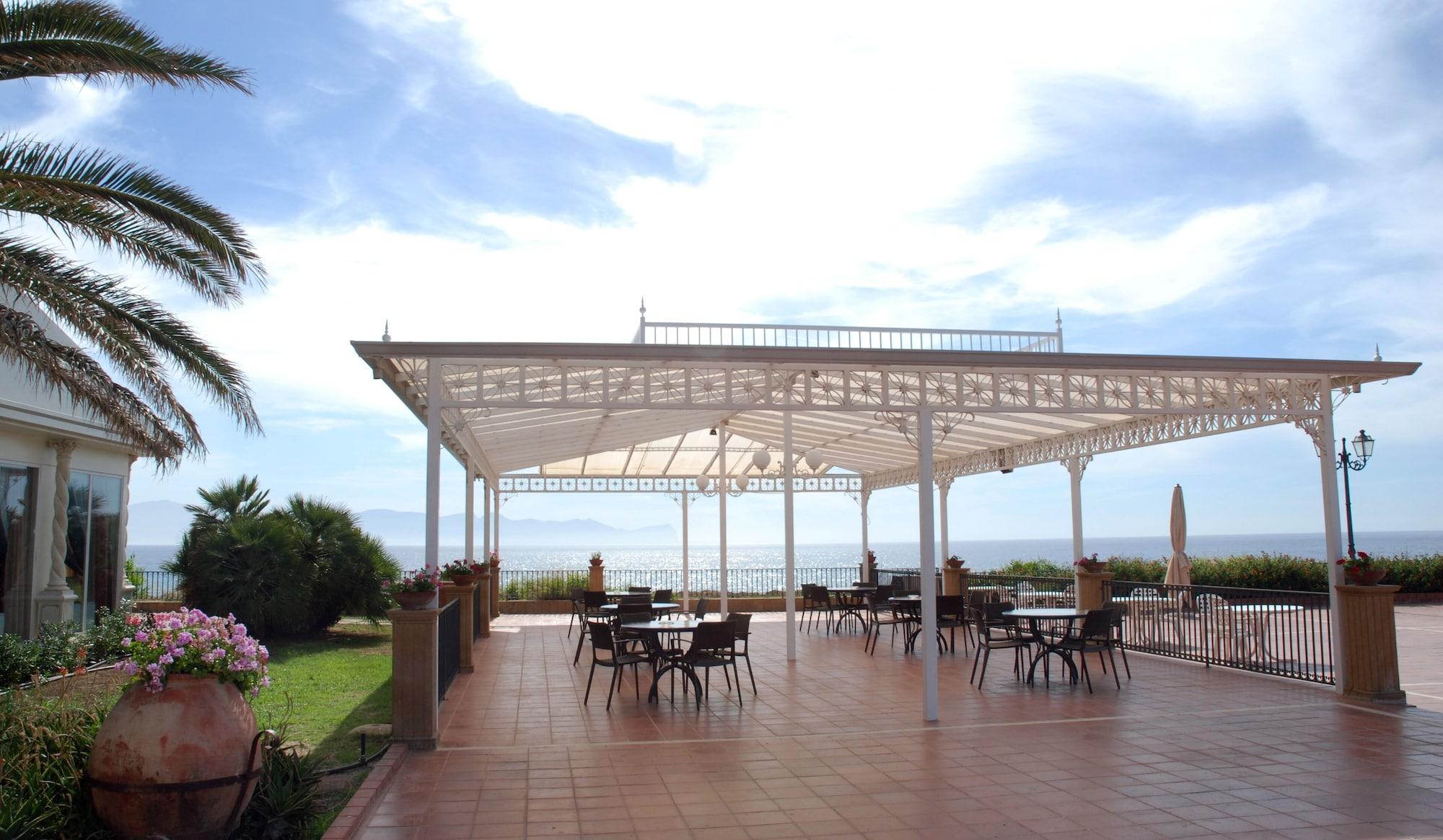 Vista Exterior TH Cinisi - Florio Park Hotel