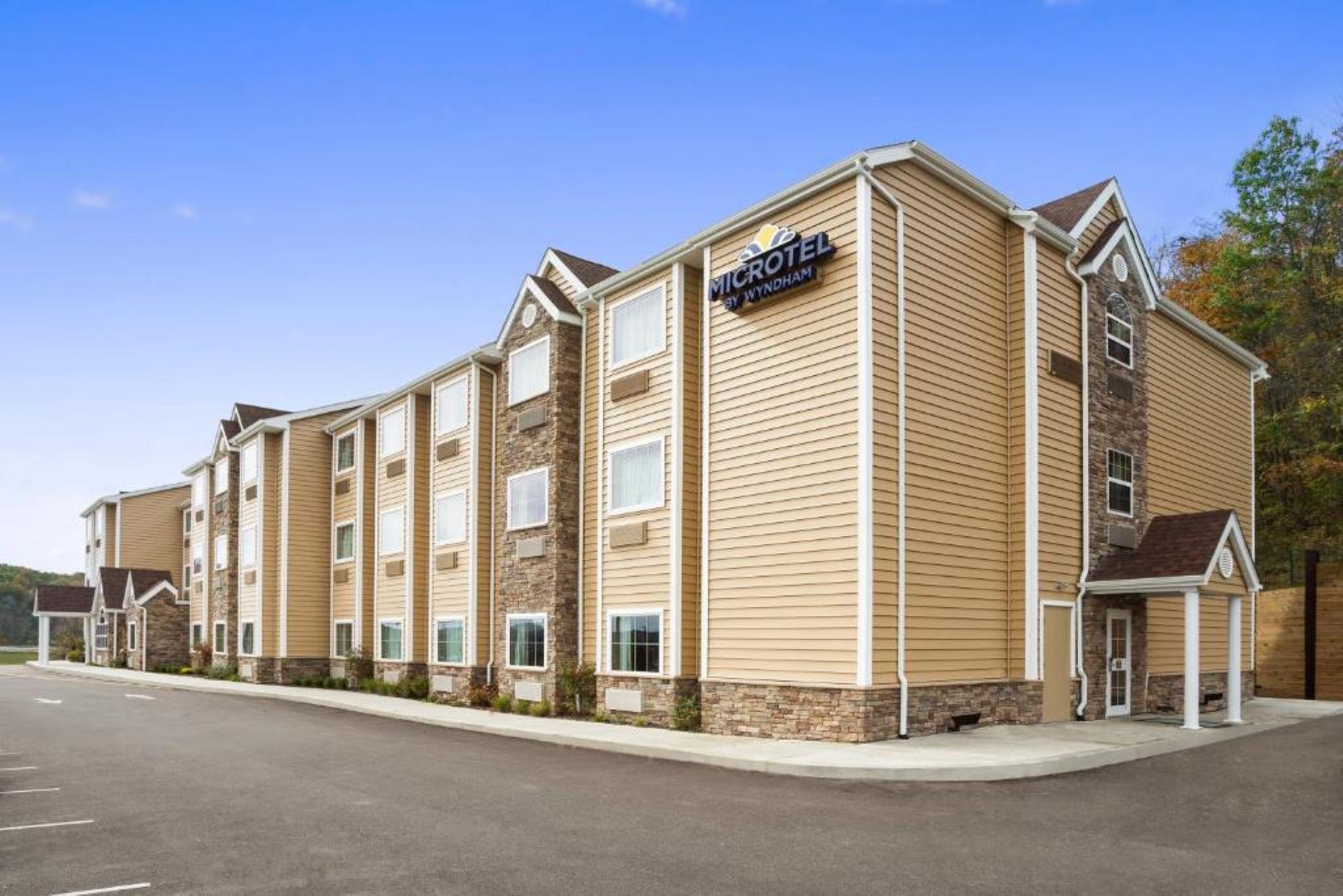 Vista Exterior Microtel Inn & Suites by Wyndham Cambridge