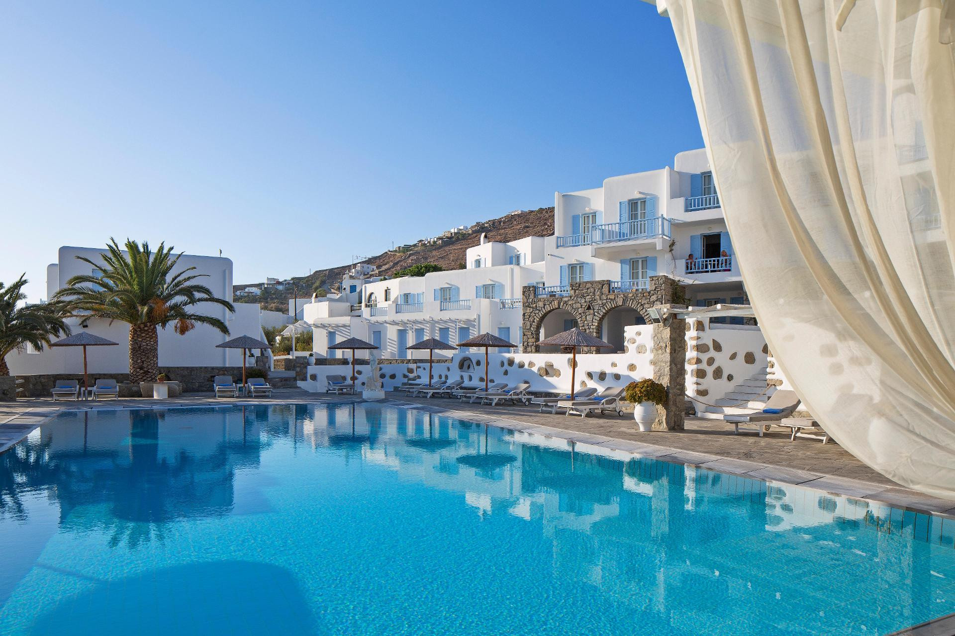 Vista Exterior Manoulas Beach