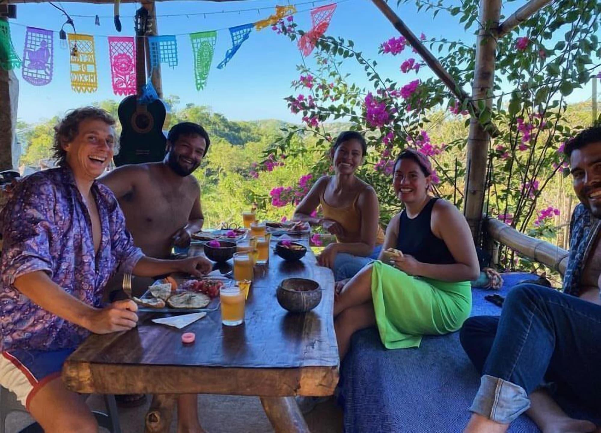 Restaurant Bajo las Estrellas eco camp