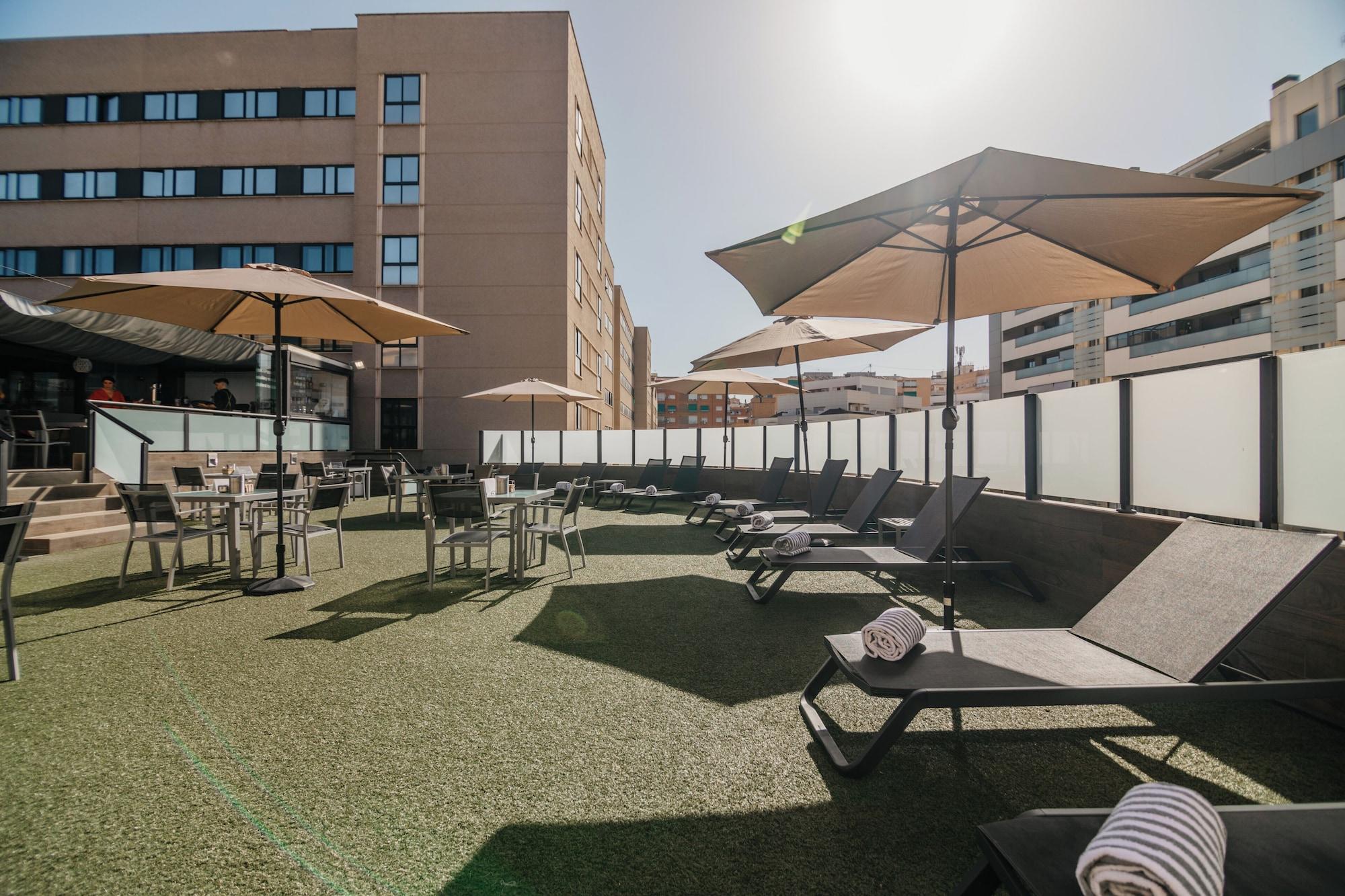 Vista Exterior Gran Hotel Luna de Granada