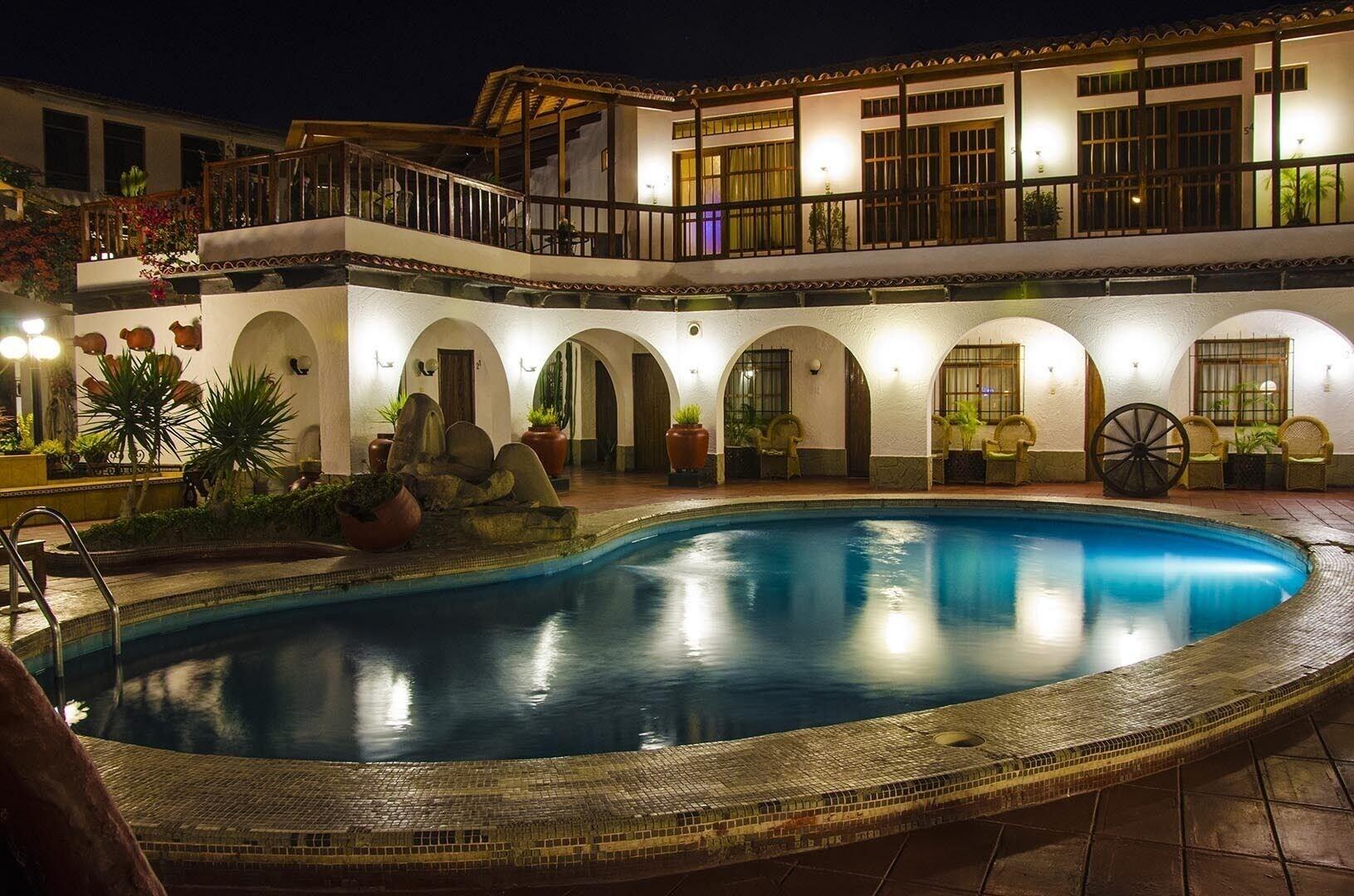 Vista Piscina Don Agucho Hotel