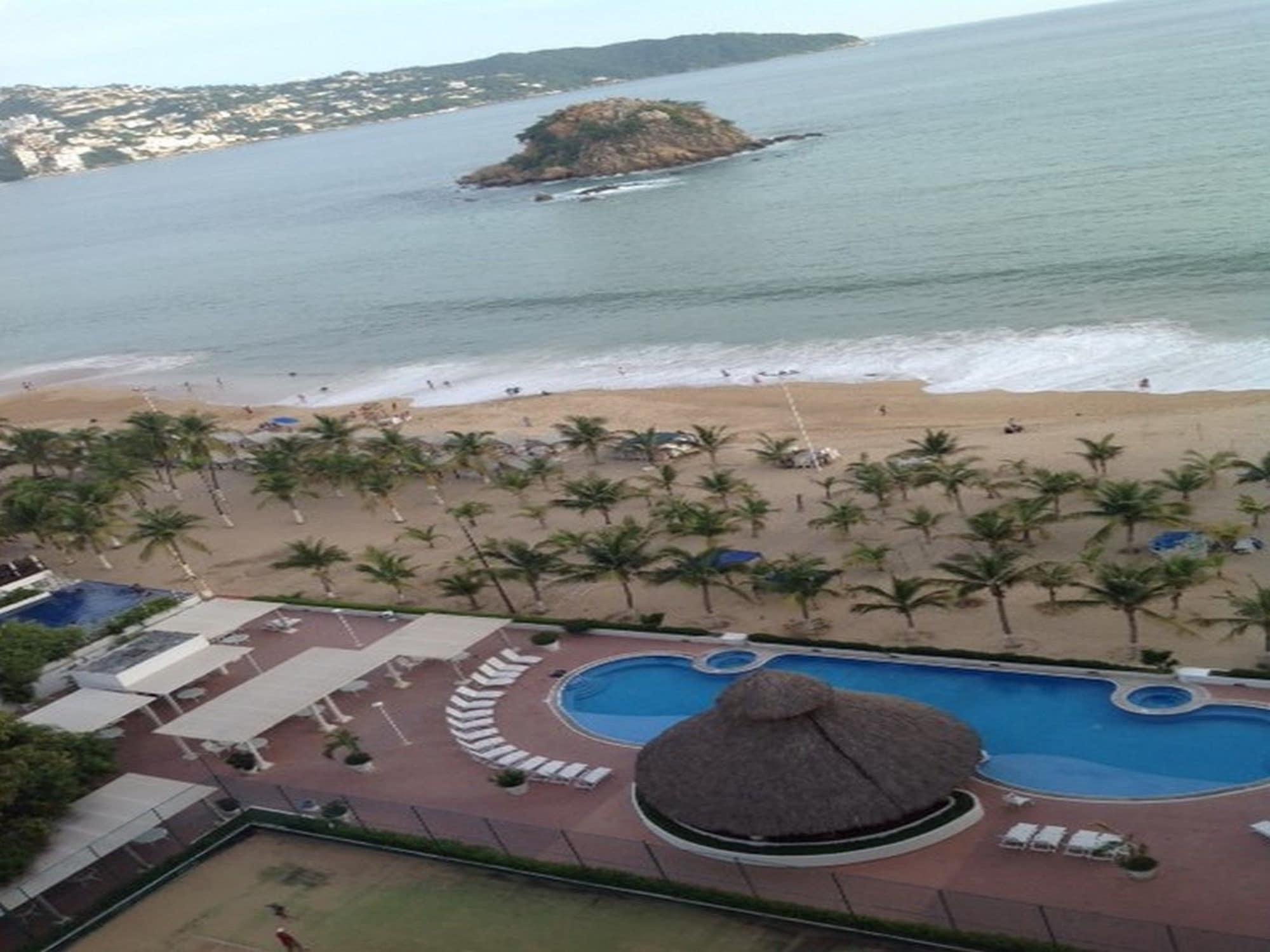 Vista Exterior Cond. Bugambilia