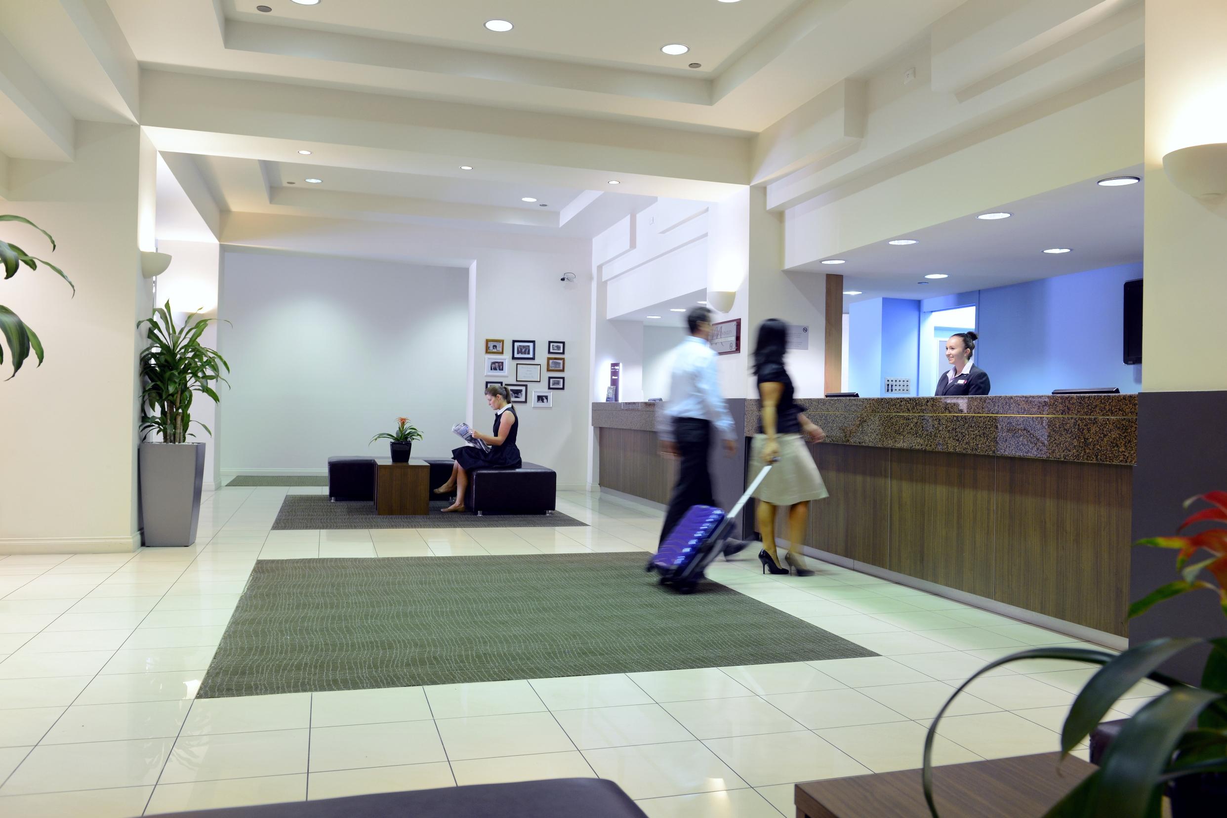 Vista Lobby Grosvenor Hotel Adelaide by Accor
