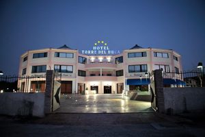 Alojamiento - Hotel Torre del Duca