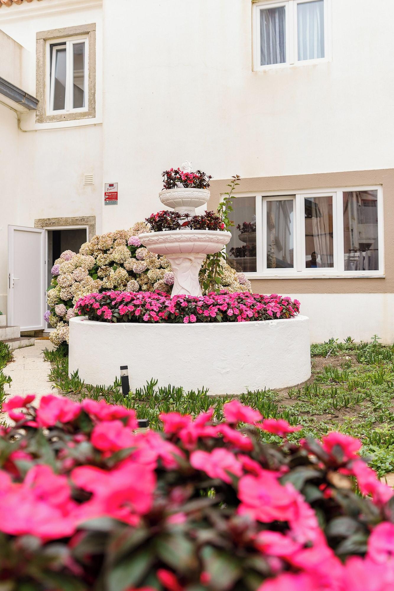 Vista Exterior Guest House Residencial REAL