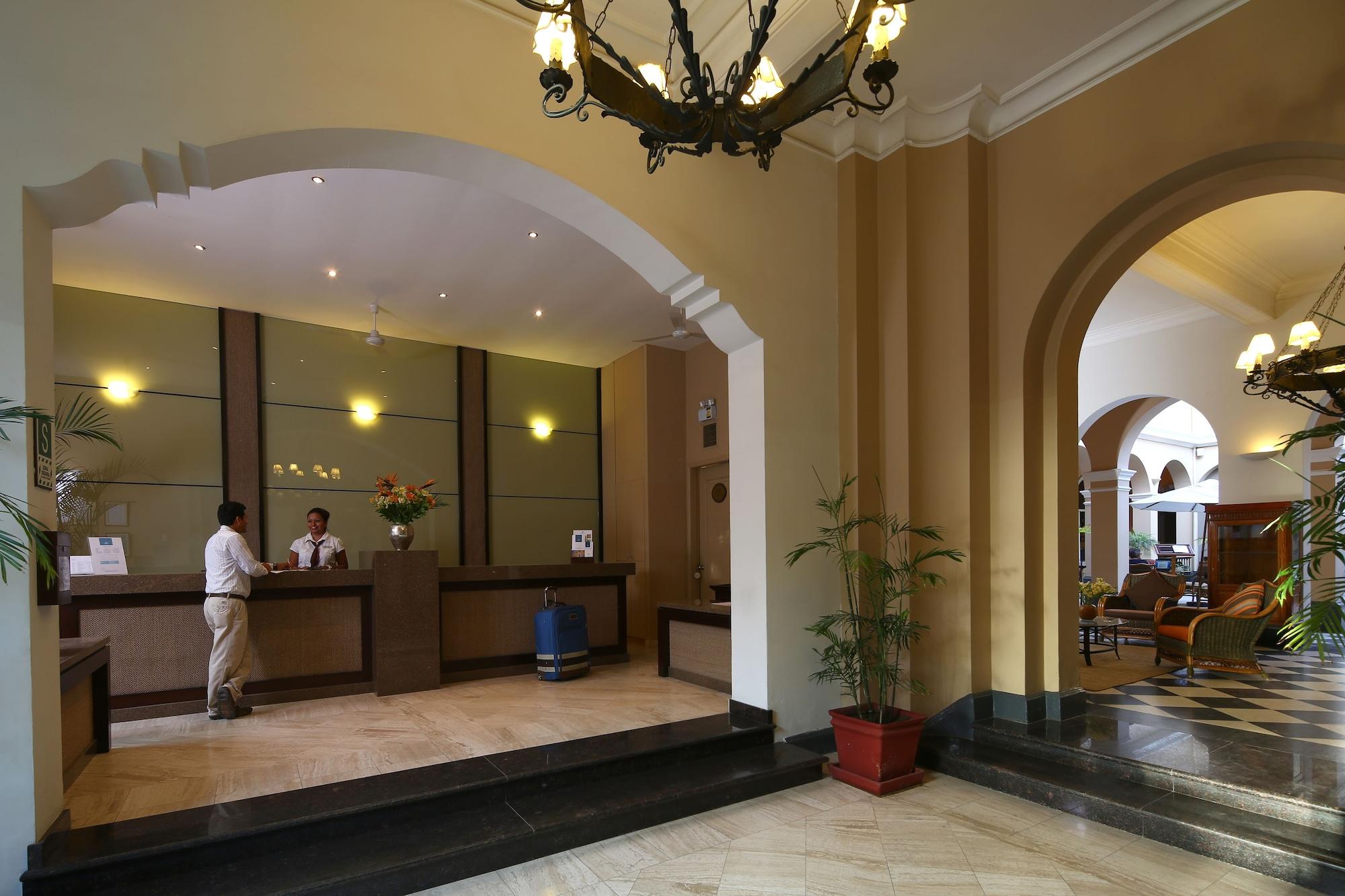 Vista Lobby LP Los Portales Hotel Piura