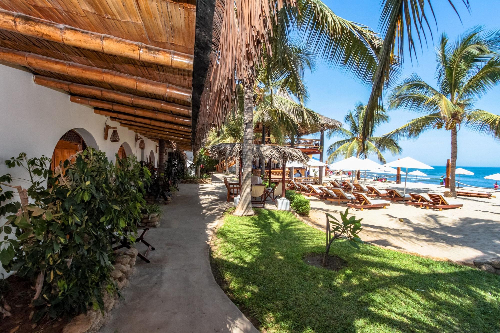 Vista Exterior Hotel Del Wawa Beach Front