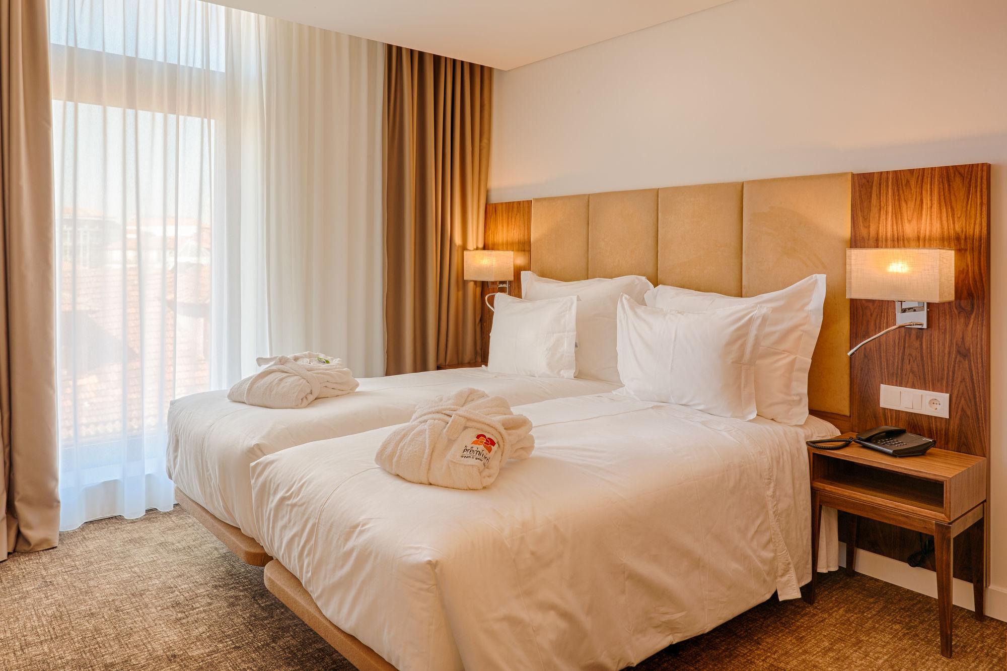 Varios Premium Porto Downtown
