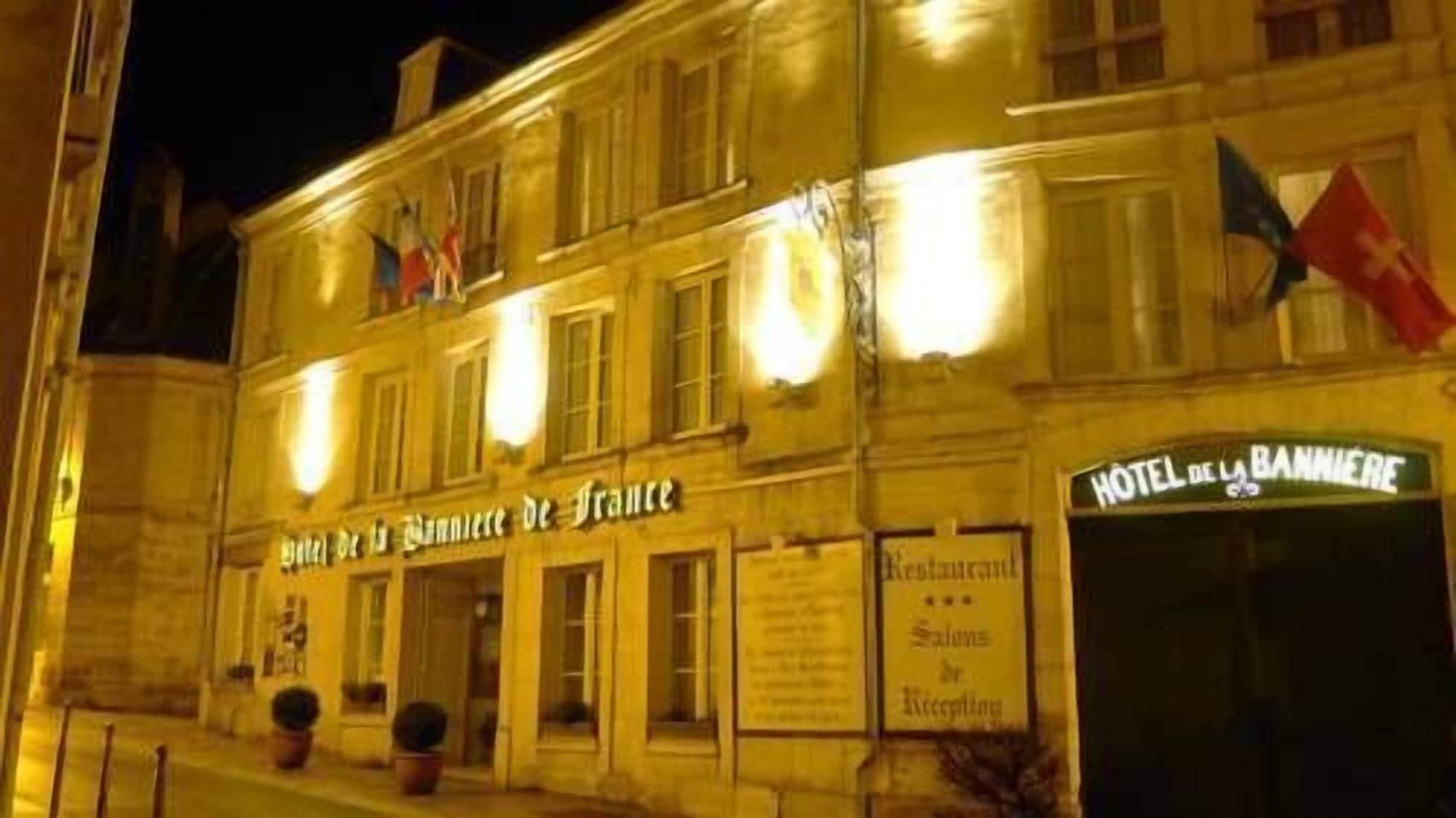Varios Hotel de la Banniere de France