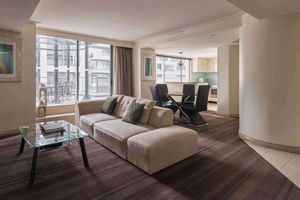 Alojamiento - Rydges World Square