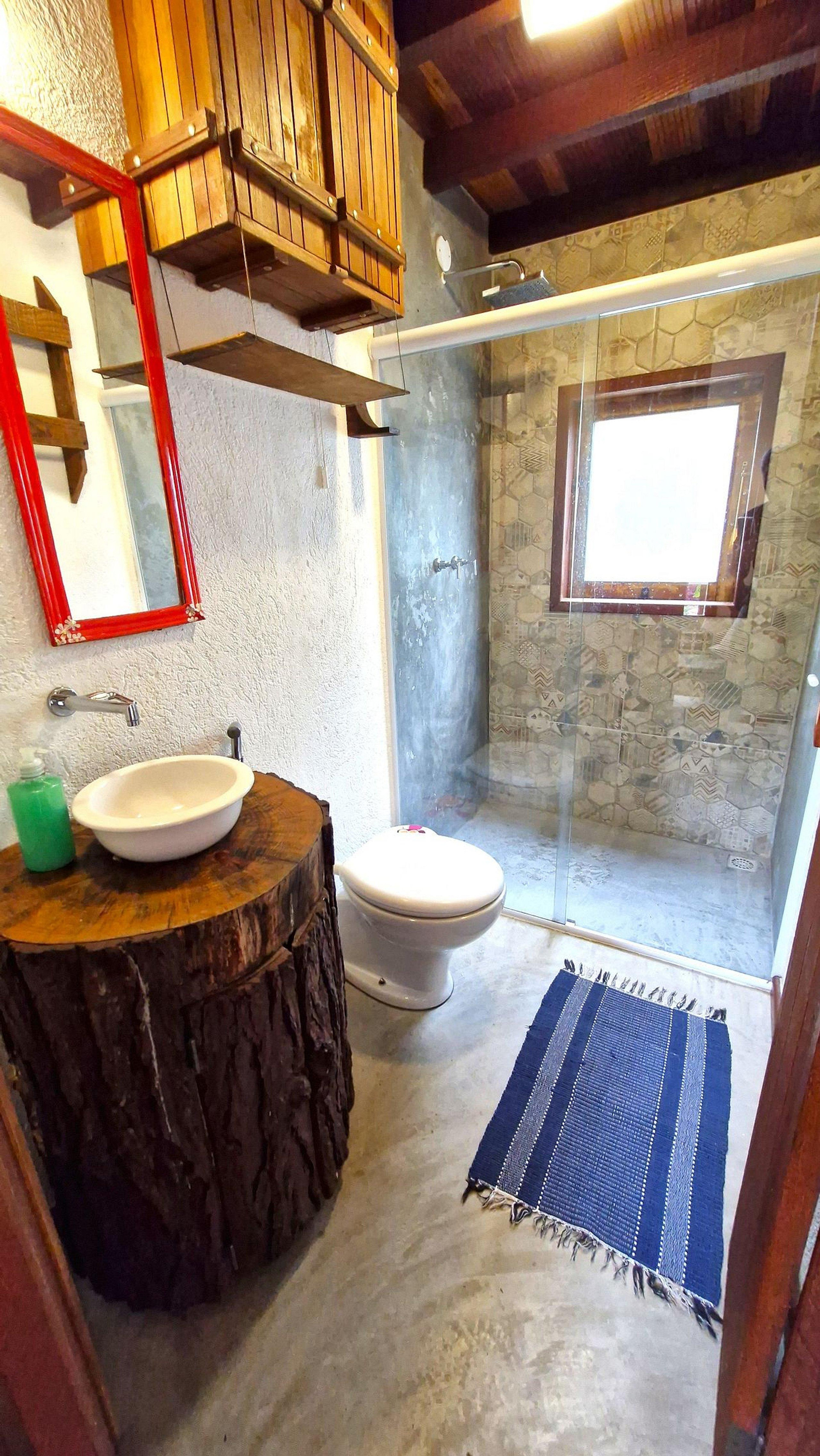 Baño Linda casinha Vale das Videiras