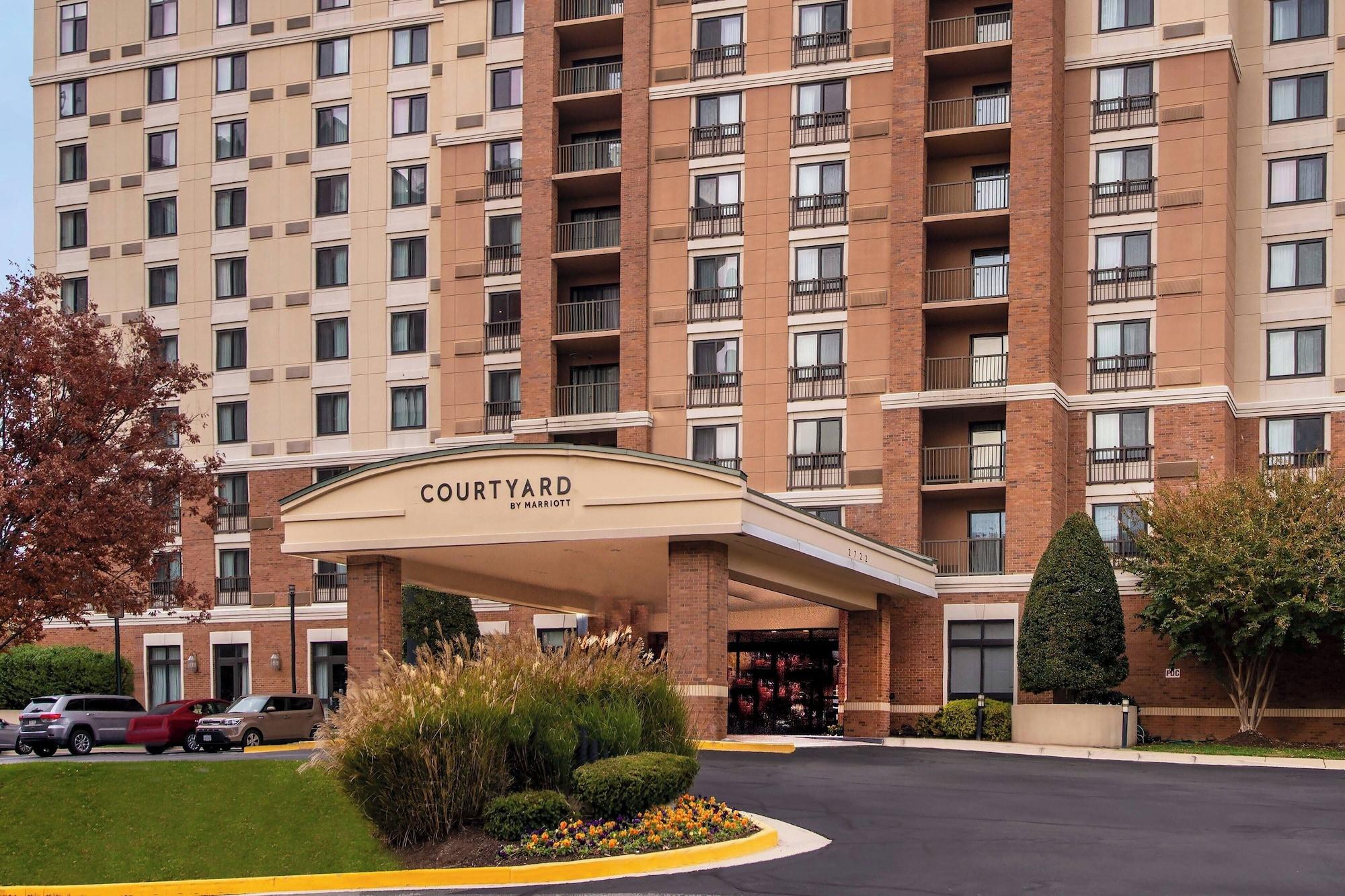Vista Exterior Courtyard by Marriott Dunn Loring Fairfax