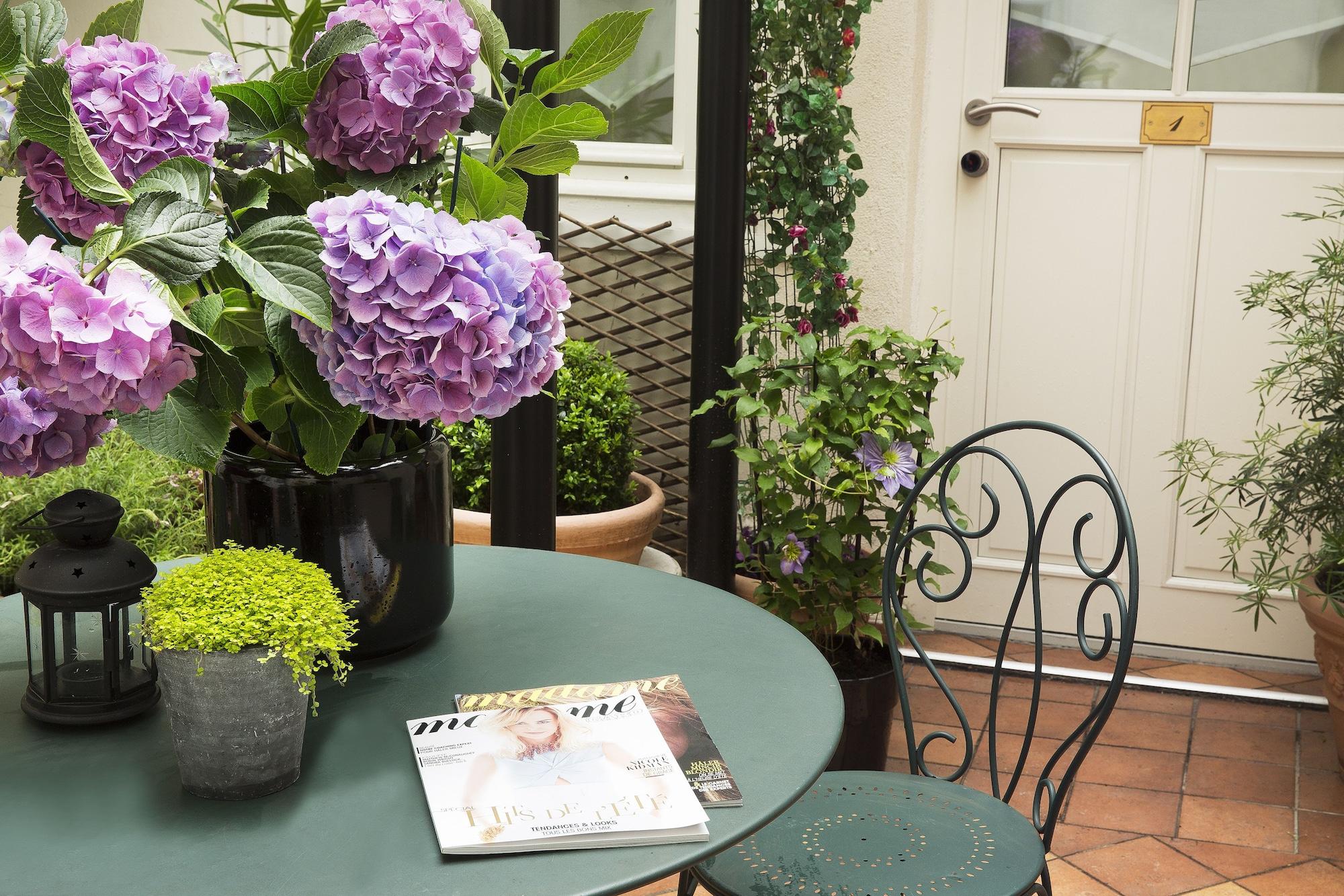 Vista Exterior Hôtel Castex