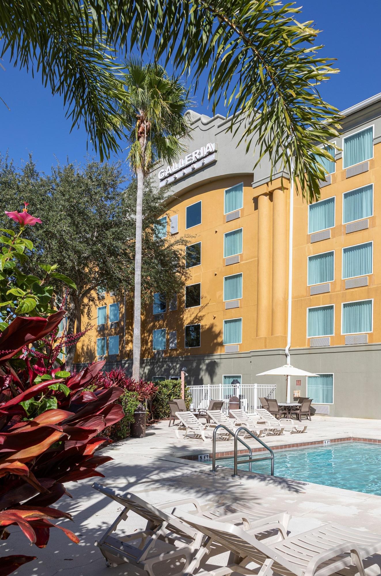 Vista Exterior Galleria Palms Hotel